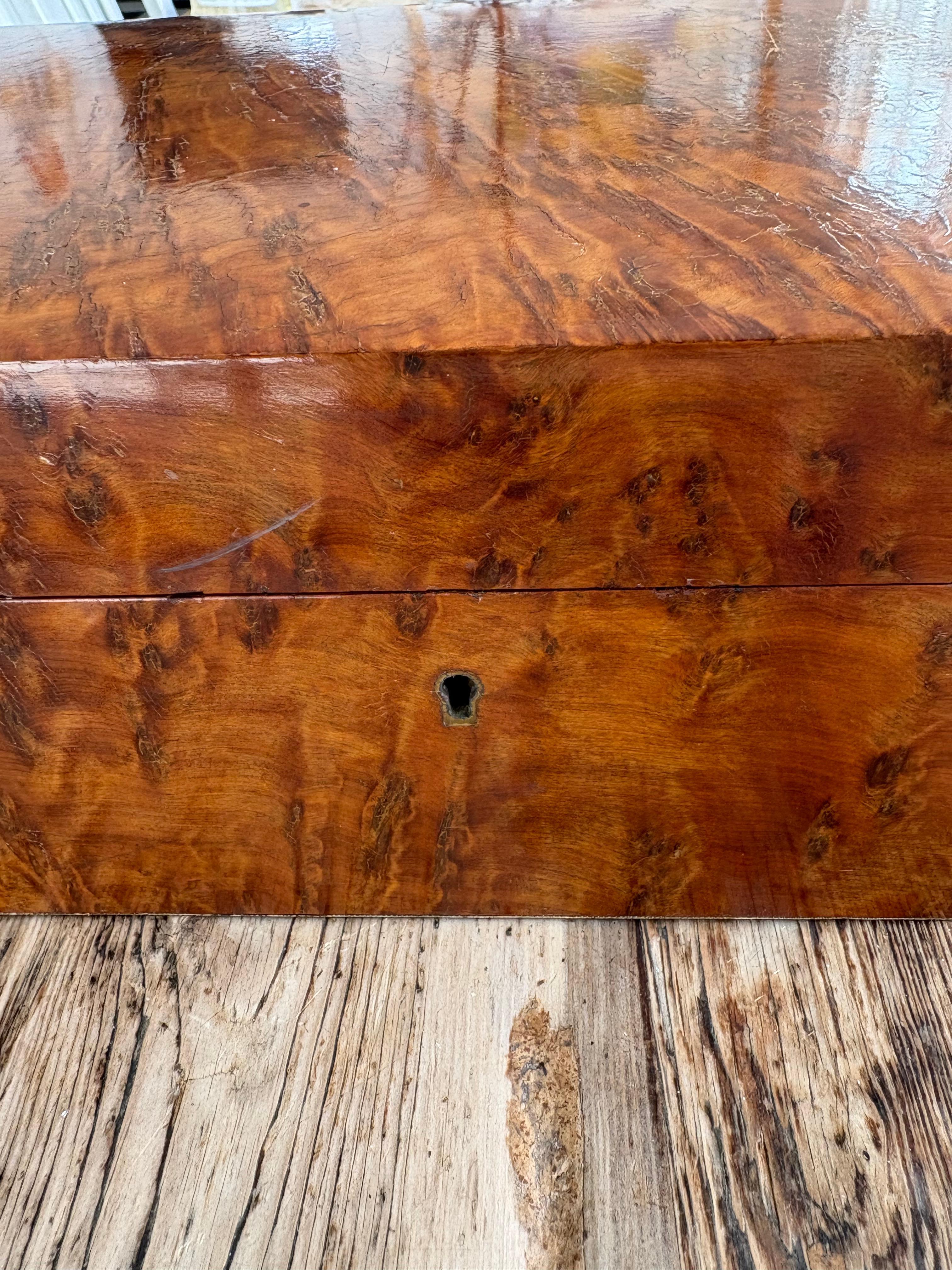 Vintage English Poker Game Set in a Burl Box For Sale 4