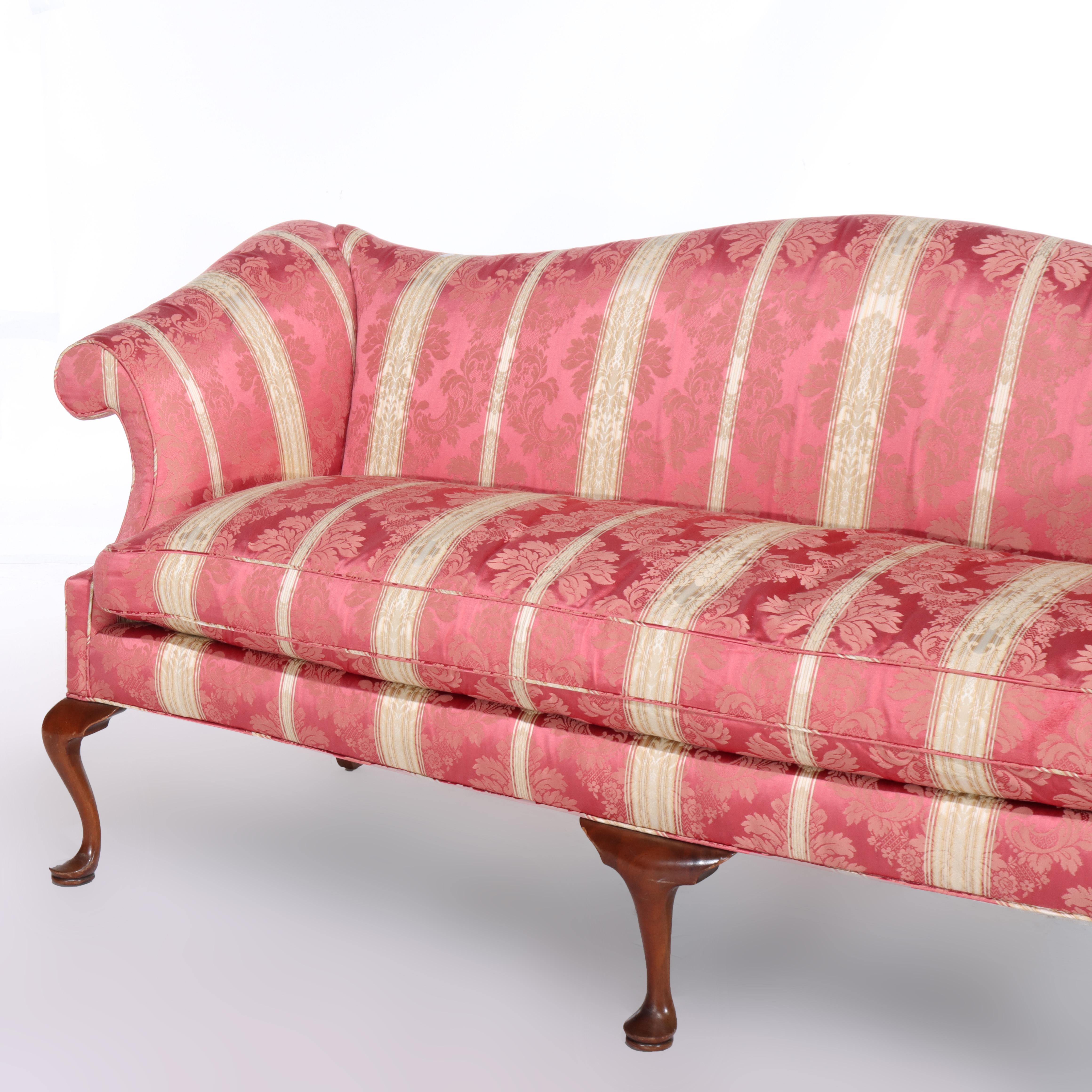 Vintage Inglés Queen Anne Camel Back Sofá 20thC Abulón en venta