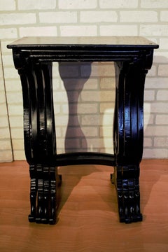 Vintage English Regency Chinoiserie Hand Painted Nesting Tables - Set of 4