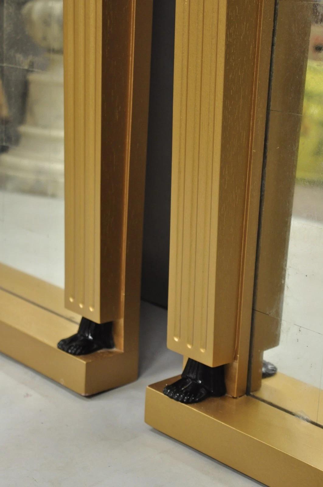 Pareja de espejos de pared dorados estilo esfinge de la época del renacimiento egipcio inglés vintage en venta 4