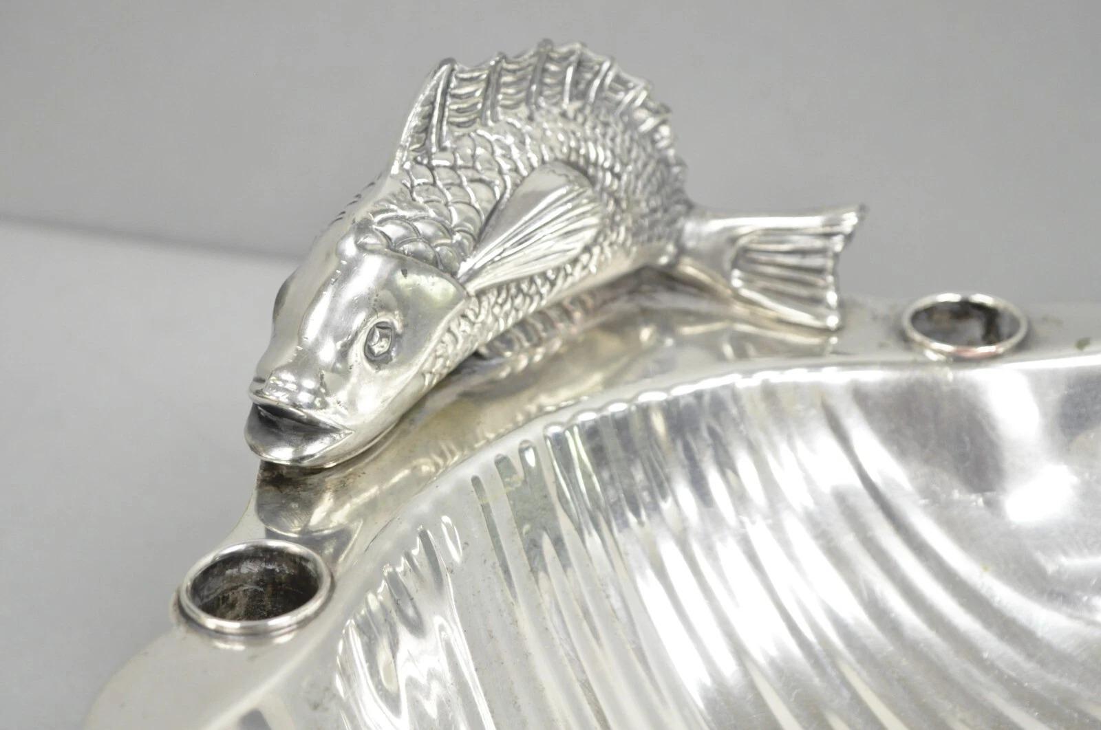 Bandeja de servir de concha de almeja y pescado chapada en plata inglesa de la época de Sheffield en venta 5