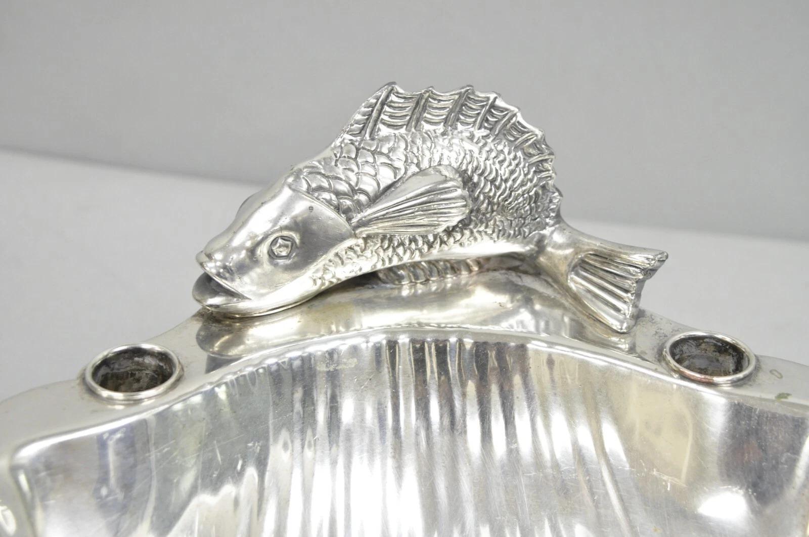 Bandeja de servir de concha de almeja y pescado chapada en plata inglesa de la época de Sheffield Moderno de mediados de siglo en venta