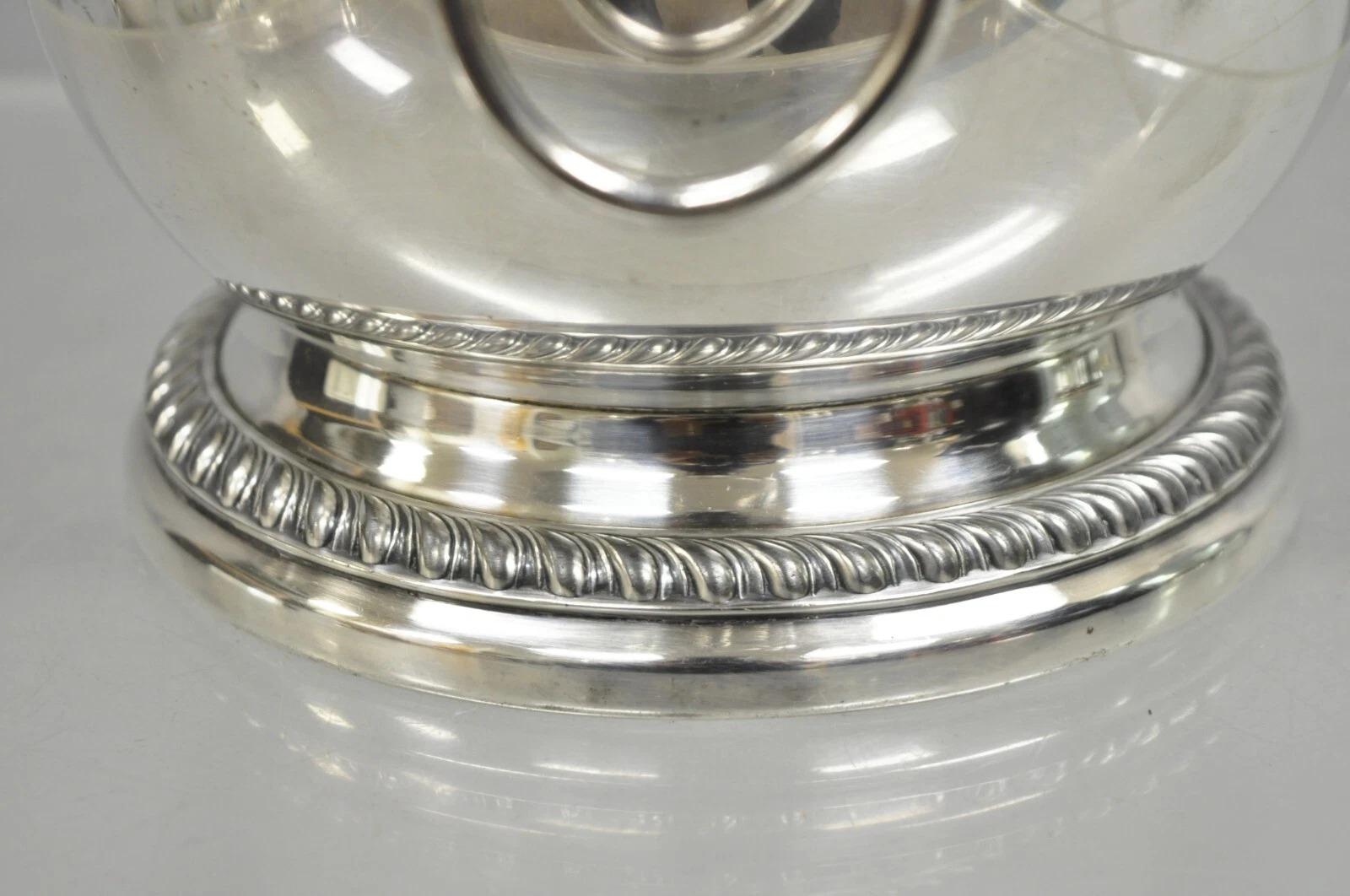 Vintage English Regency Silver Plated Lion Head Lidded Ice Bucket by Poole In Good Condition For Sale In Philadelphia, PA