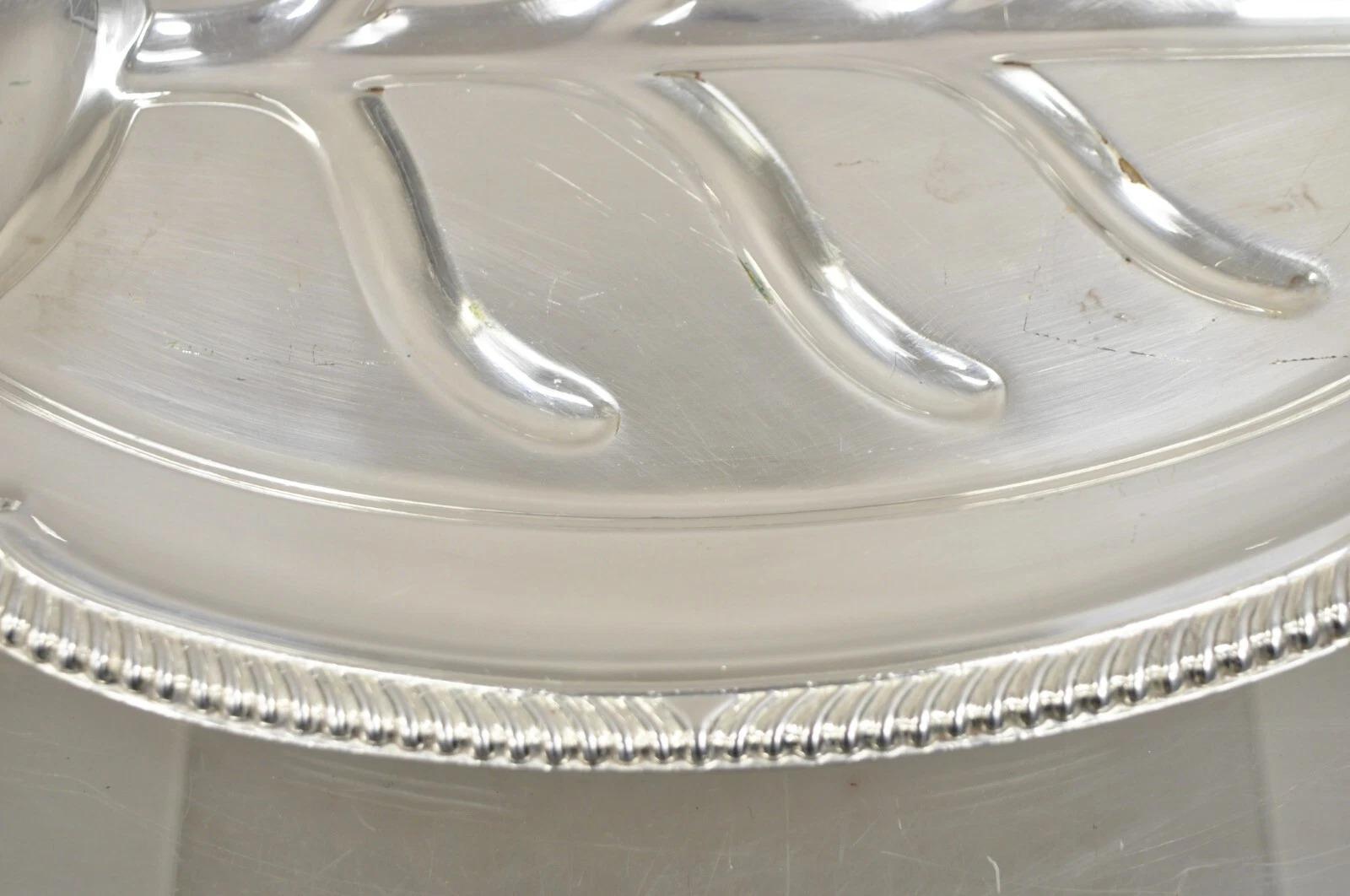 Inconnu Plateau de service de style English Regency ovale plaqué argent en vente