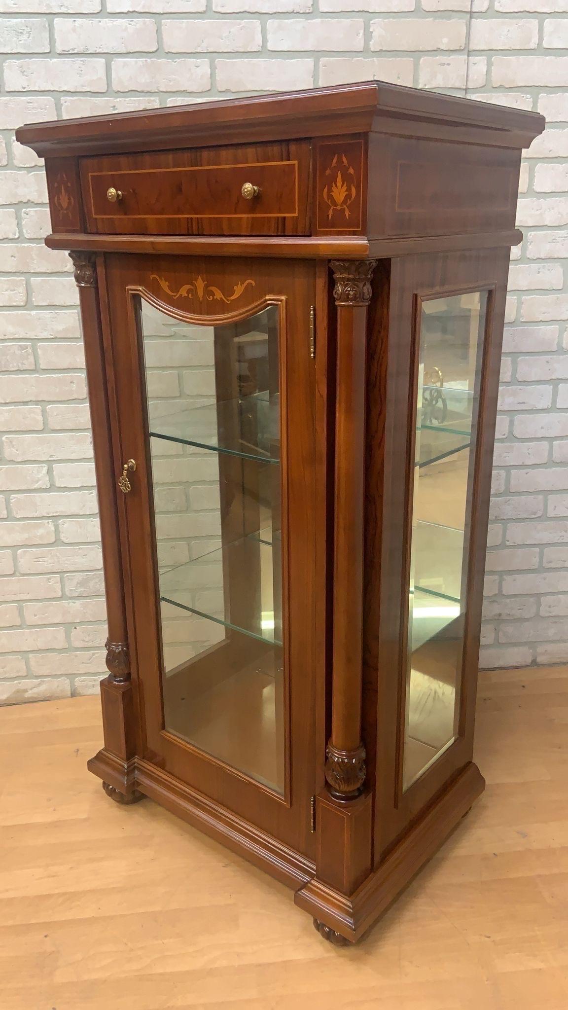 Credenza e vetrinetta in stile Regency inglese d'epoca - 2 pezzi in vendita 7