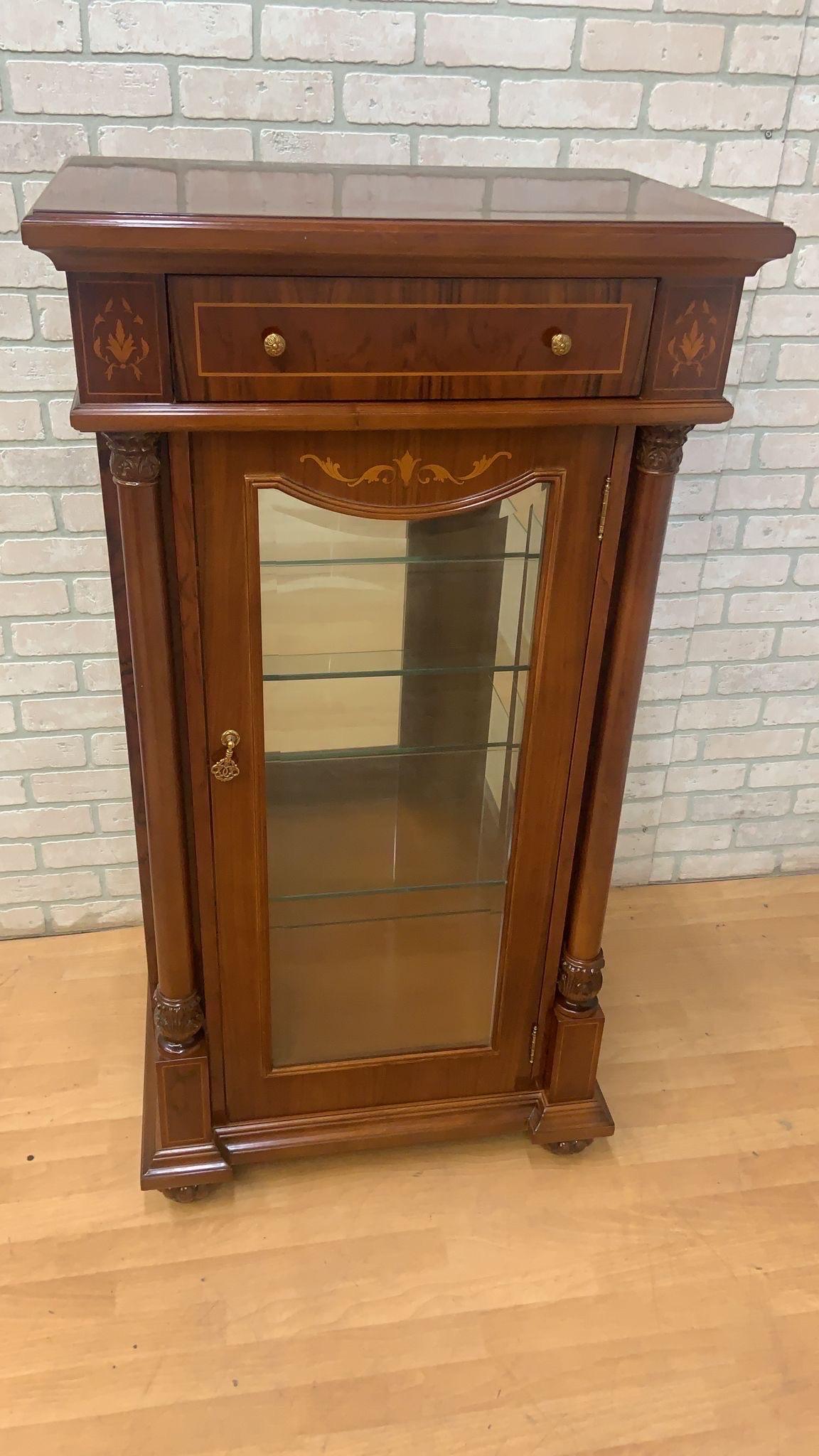 Credenza e vetrinetta in stile Regency inglese d'epoca - 2 pezzi in vendita 9