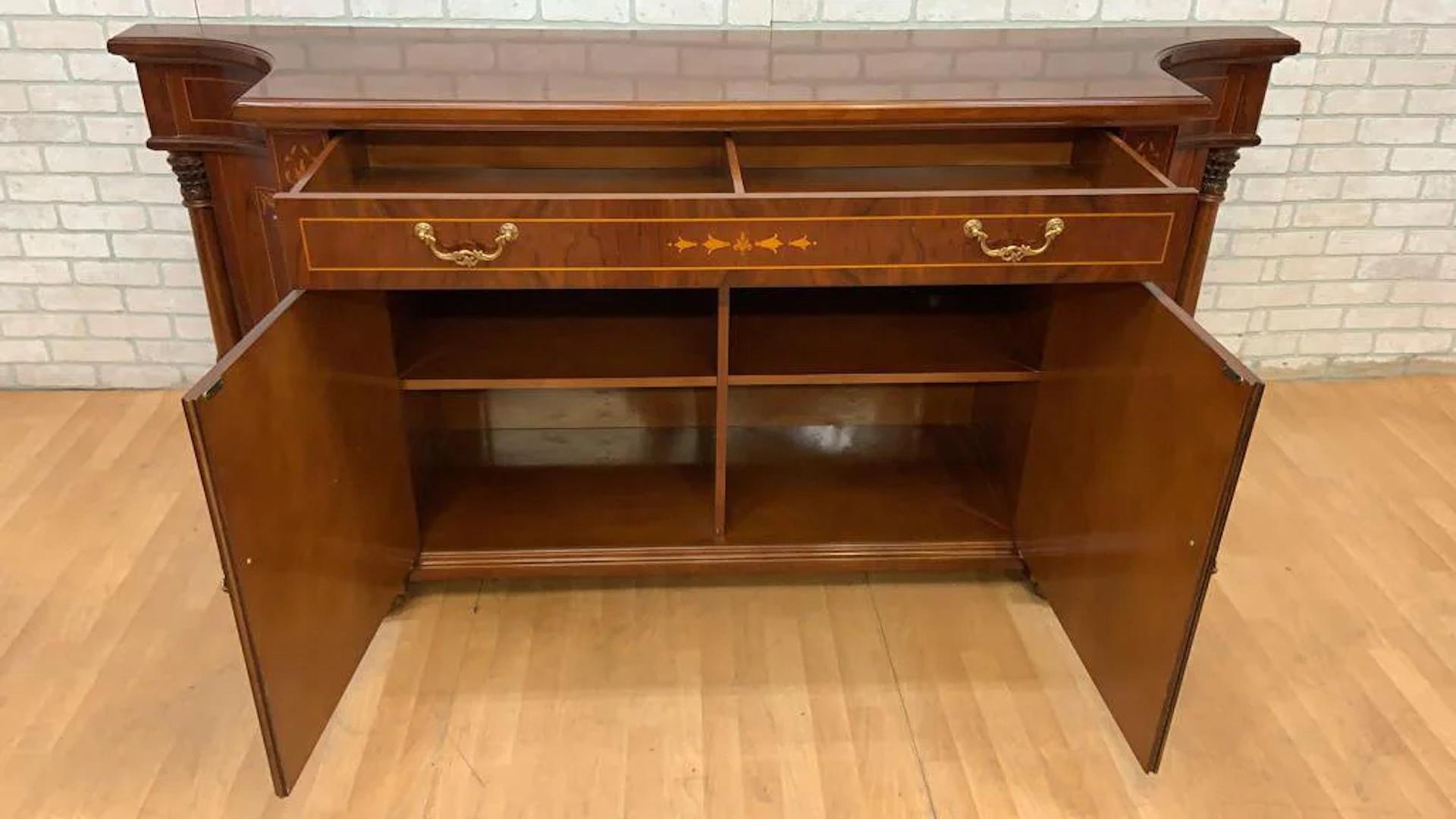 Intarsio Credenza e vetrinetta in stile Regency inglese d'epoca - 2 pezzi in vendita