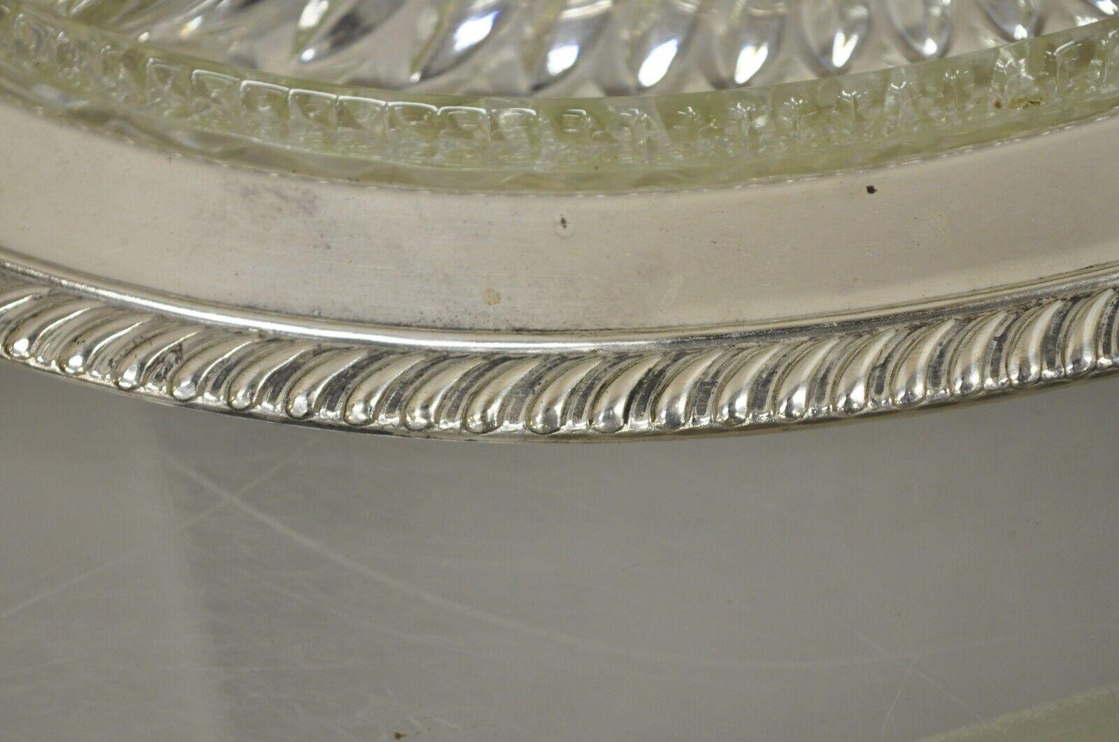 Vintage English Regency Style Silver Plated Oval Serving Dish Platter For Sale 1