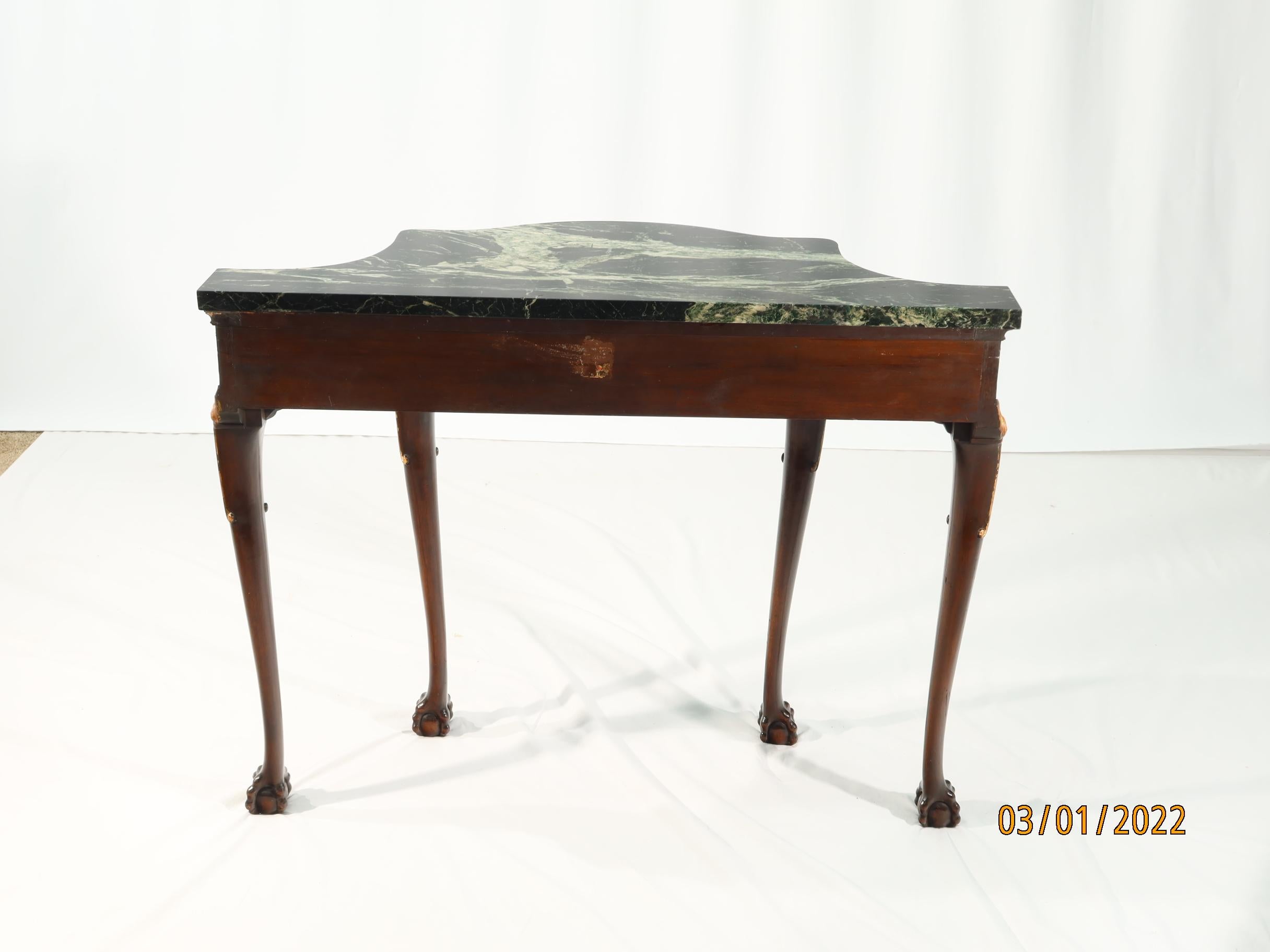 20th Century Vintage English Reproduction Carved Mahogany and Gilt Console Table with Marble For Sale