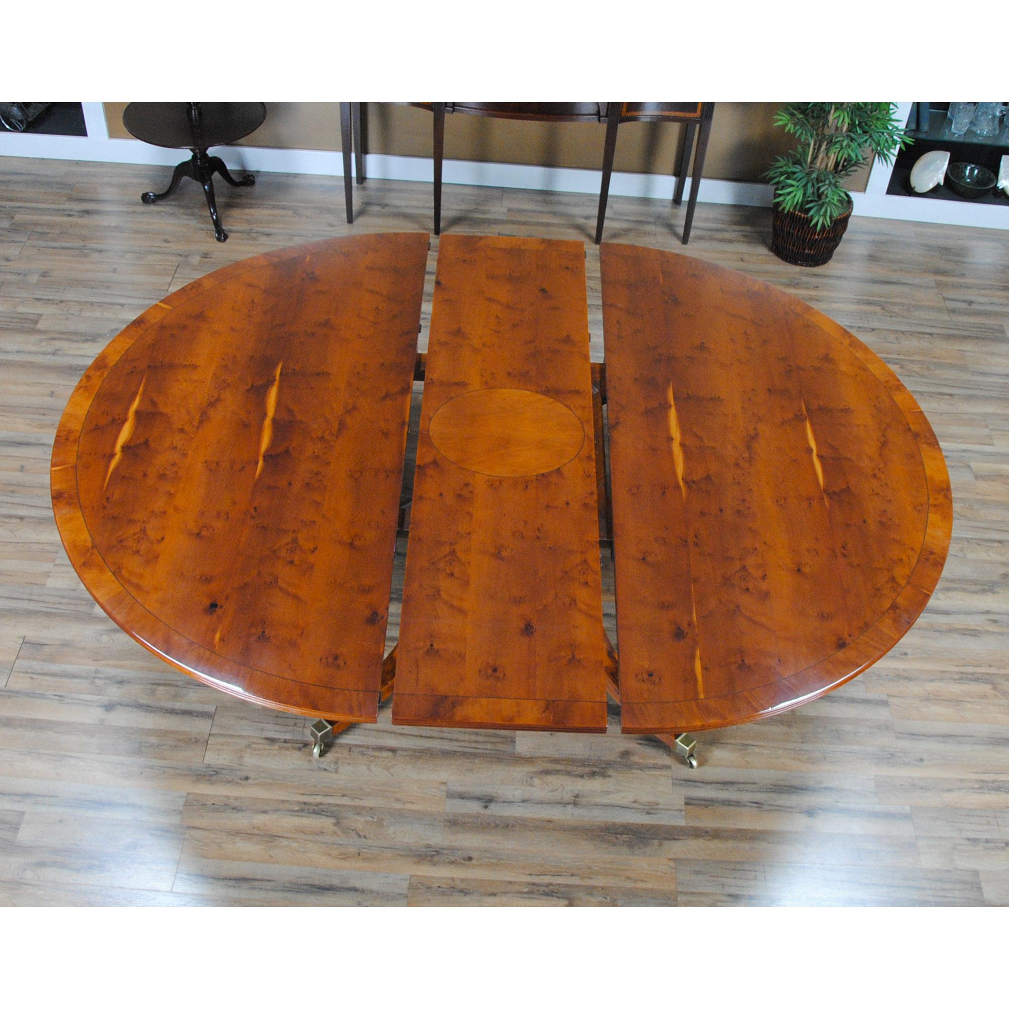 Vintage English Round to Oval Dining Table For Sale 5