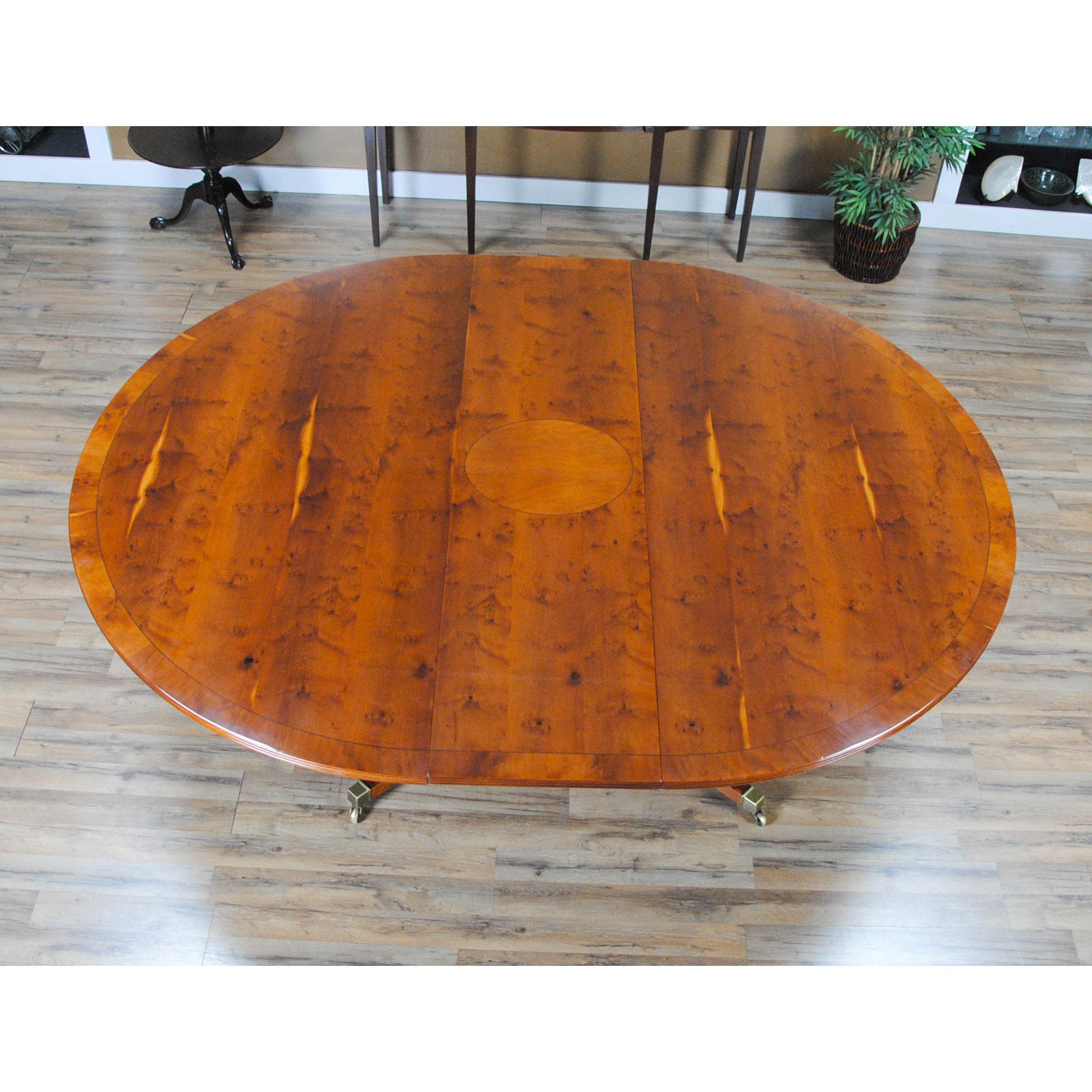 Vintage English Round to Oval Dining Table For Sale 7