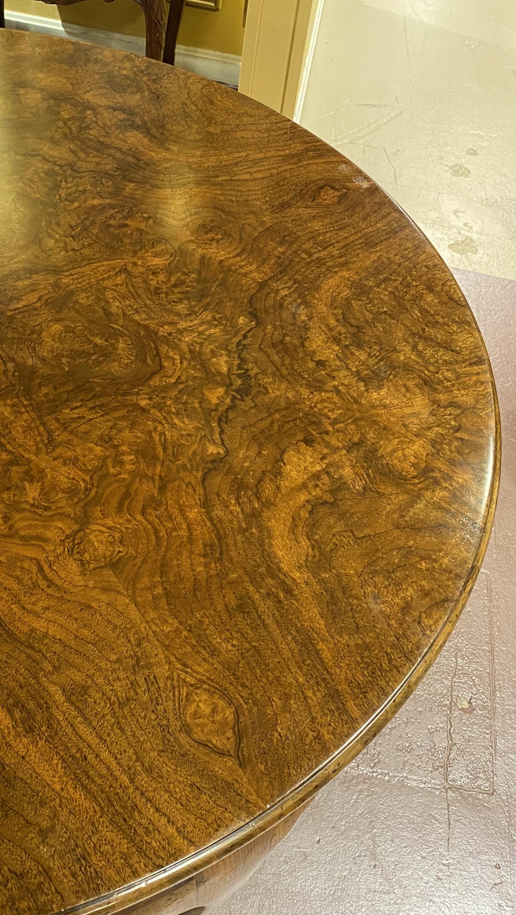 Vintage English Round Walnut Library or Center Table with Four Drawers In Good Condition For Sale In Milford, NH