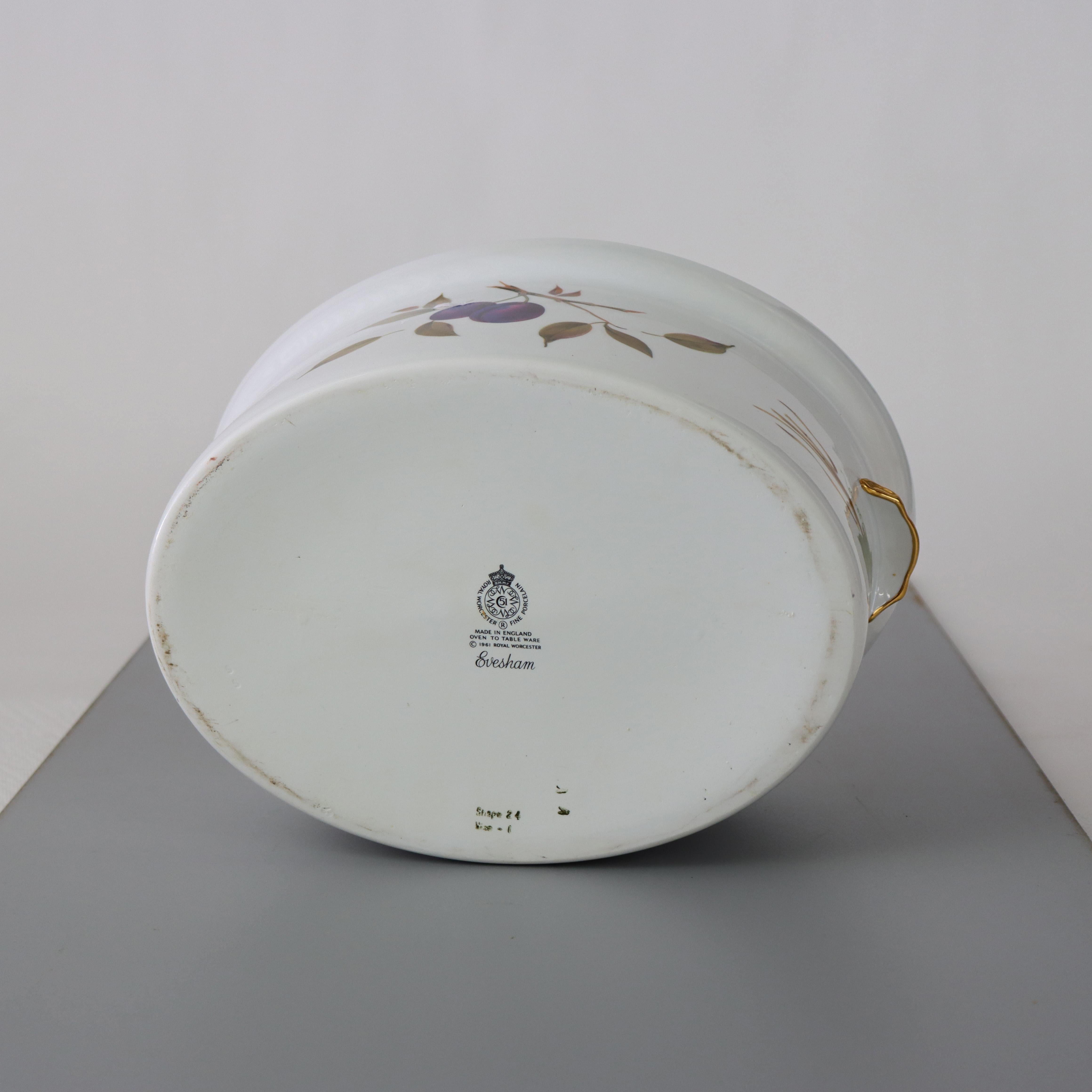 Piatto da portata in porcellana Royal Worcester inglese d'epoca con pesche C1960 in vendita 5