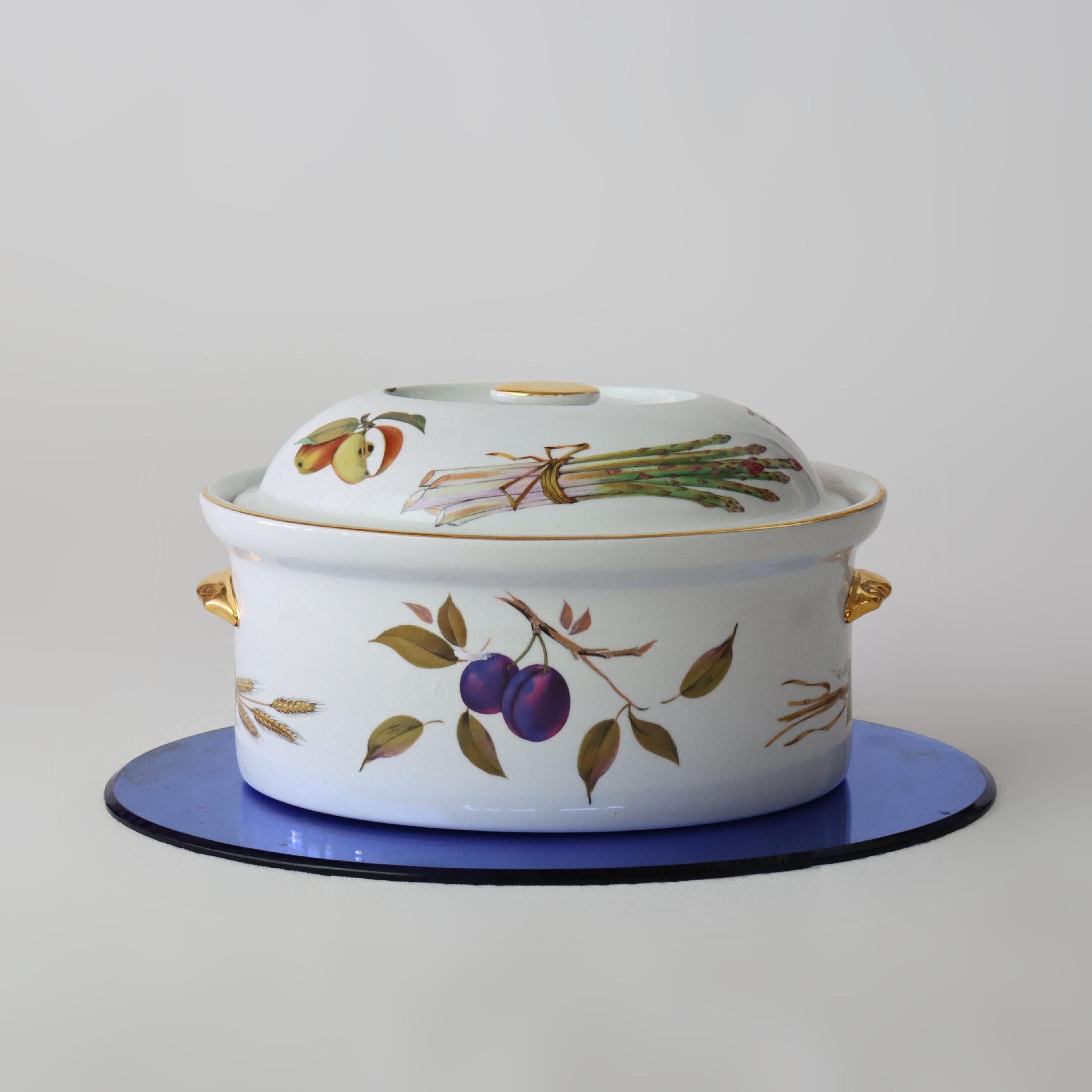 Piatto da portata in porcellana Royal Worcester inglese d'epoca con pesche C1960 In condizioni buone in vendita a Big Flats, NY