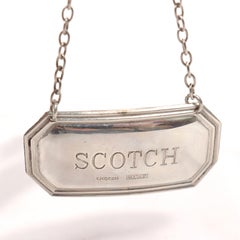 Decanter inglese vintage per whisky scozzese o etichetta per liquori di A. Marston & Co.