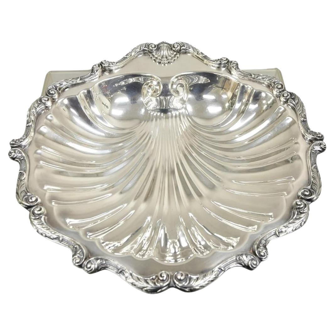 Plato grande de concha de almeja bañado en plata de la época victoriana de English Silver MFG