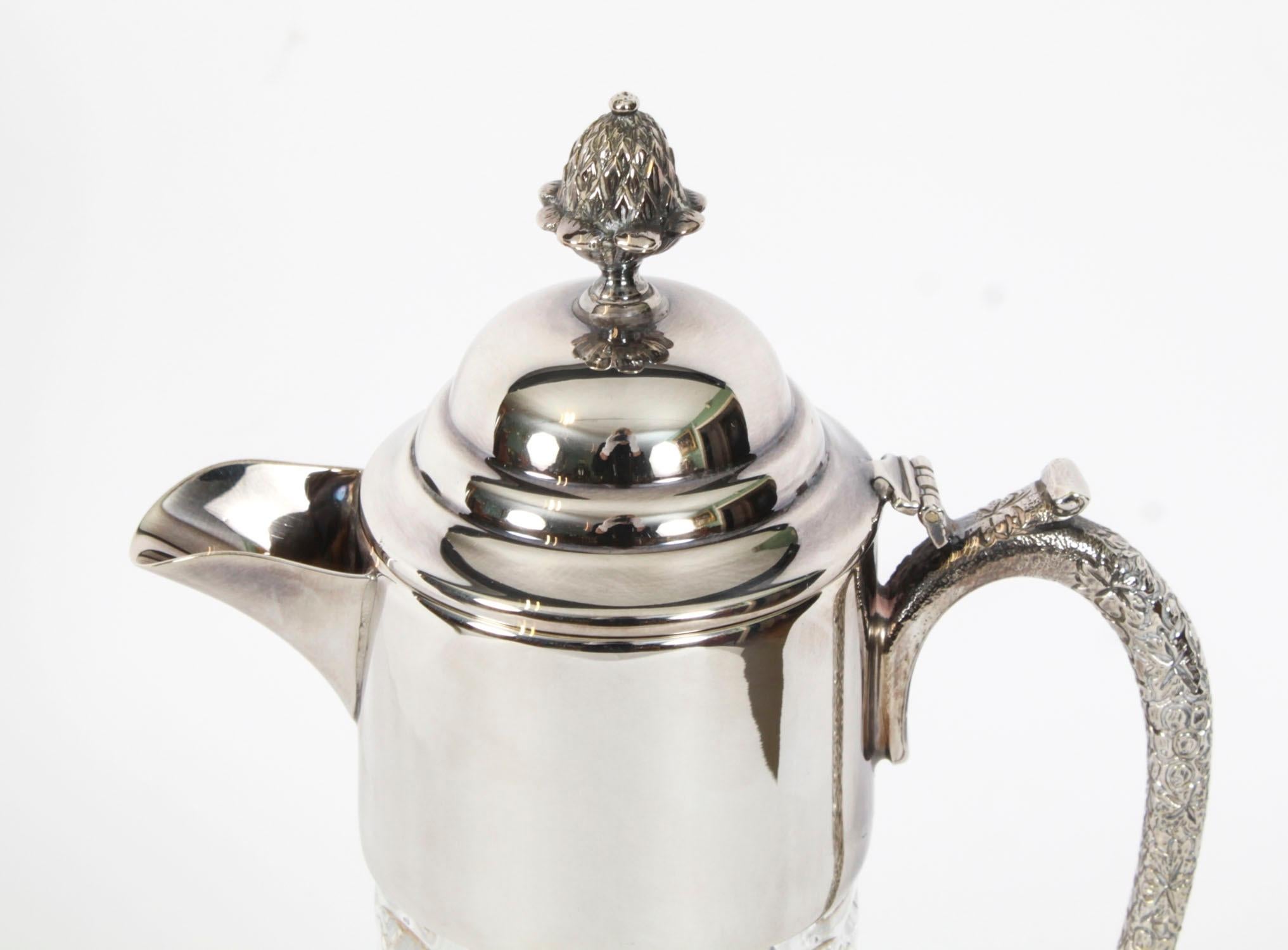 Vintage English Silver Plate Cut Glass and Silver Plated Claret Jug 20th Century In Good Condition For Sale In London, GB