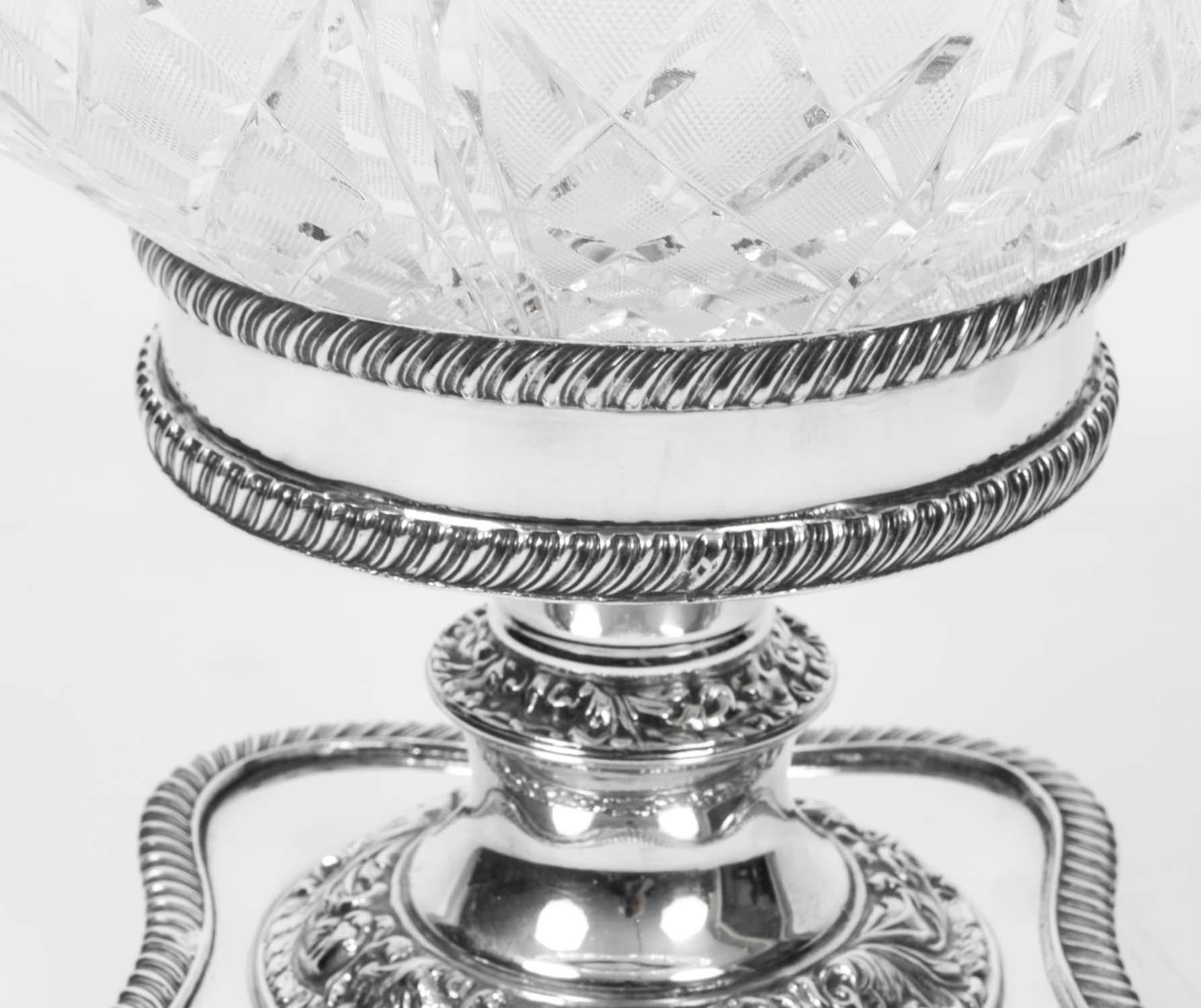 Englisches Epergne-Tafelaufsatz-Set aus versilbertem und geschliffenem Glas, Vintage, 20. Jahrhundert im Angebot 9