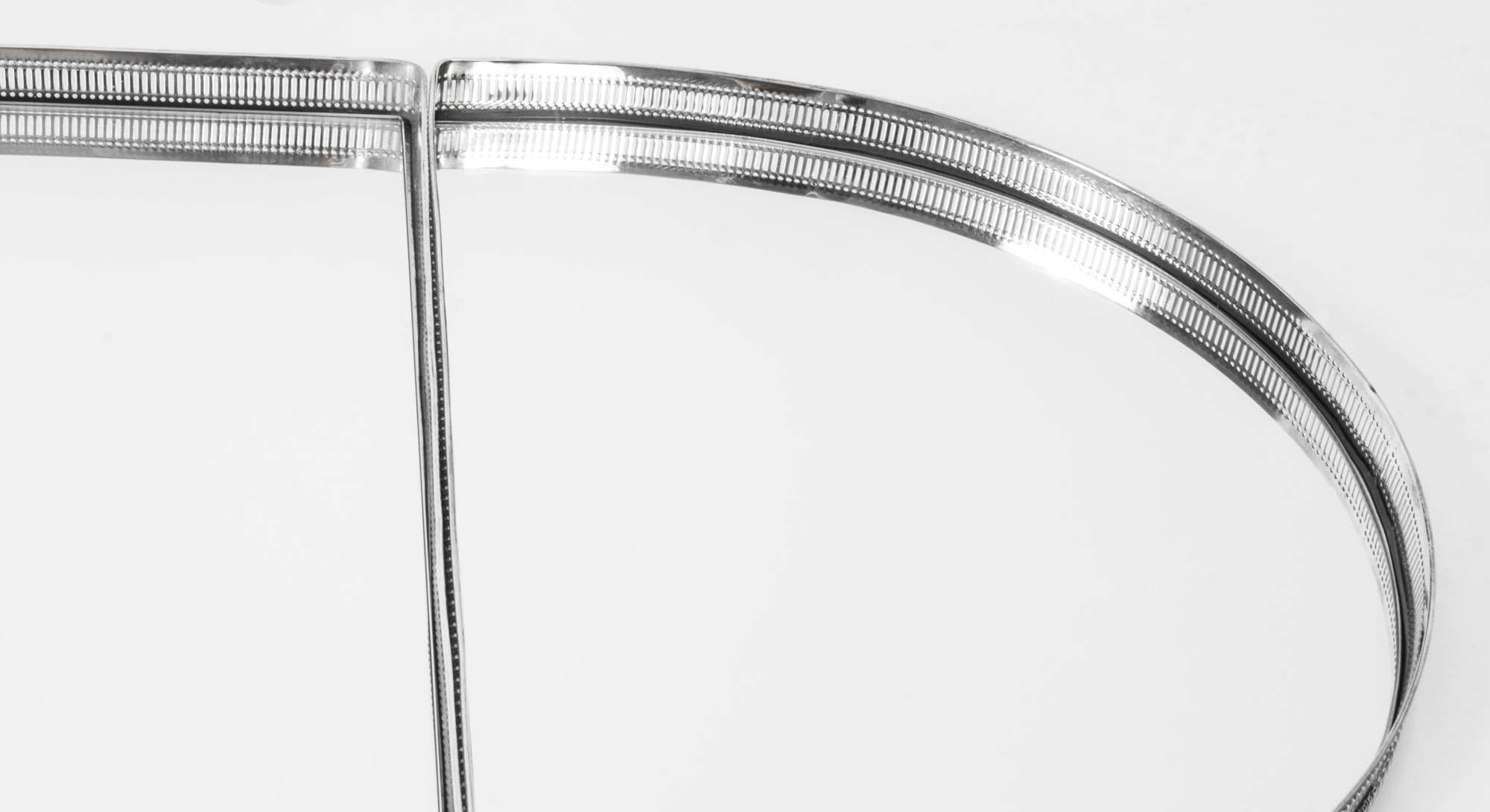 Englisches Epergne-Tafelaufsatz-Set aus versilbertem und geschliffenem Glas, Vintage, 20. Jahrhundert im Angebot 1