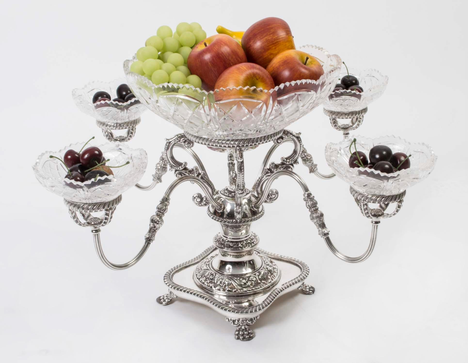 Englisches Epergne-Tafelaufsatz-Set aus versilbertem und geschliffenem Glas, Vintage, 20. Jahrhundert im Angebot 2