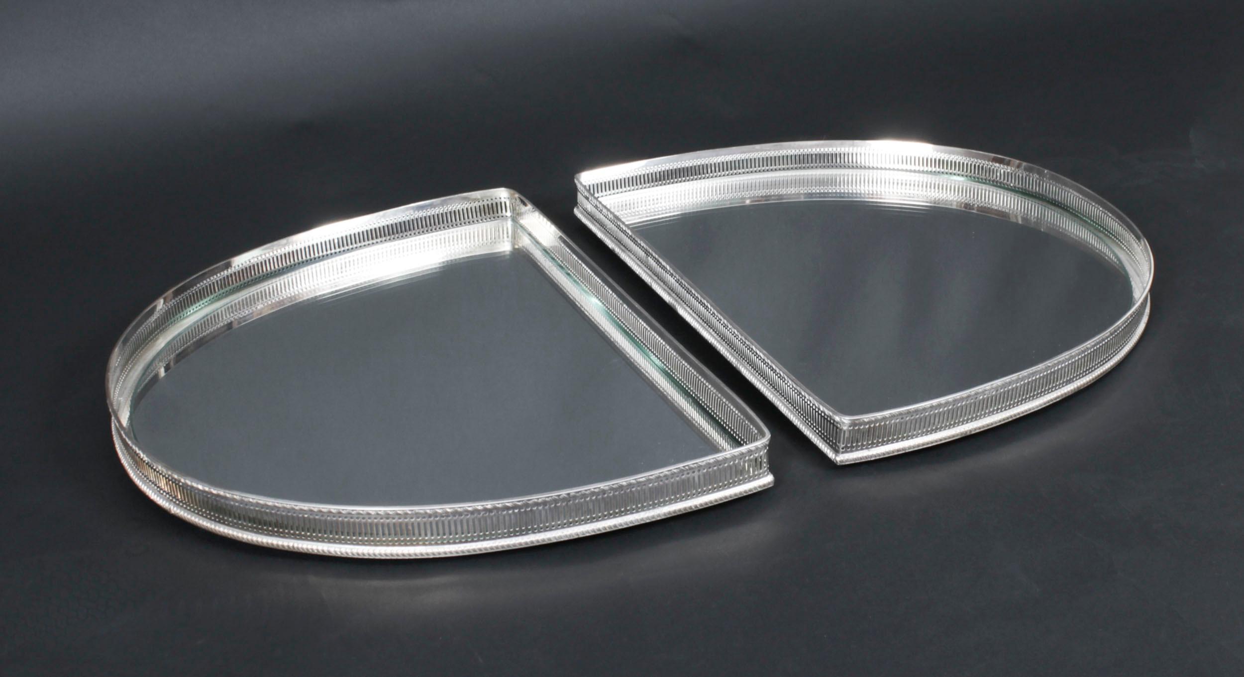 Bandeja plateada inglesa vintage de 3 piezas con espejo Siglo XX siglo XX en venta