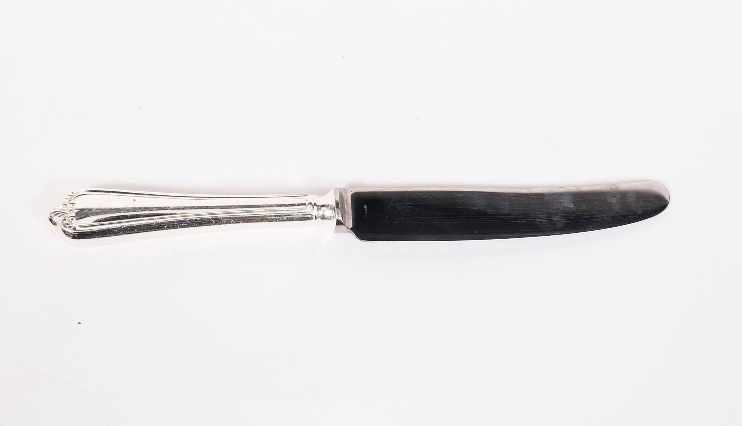 Vintage By Silver Plated Cased 110 Piece Canteen Cutlery 20ème siècle en vente 7