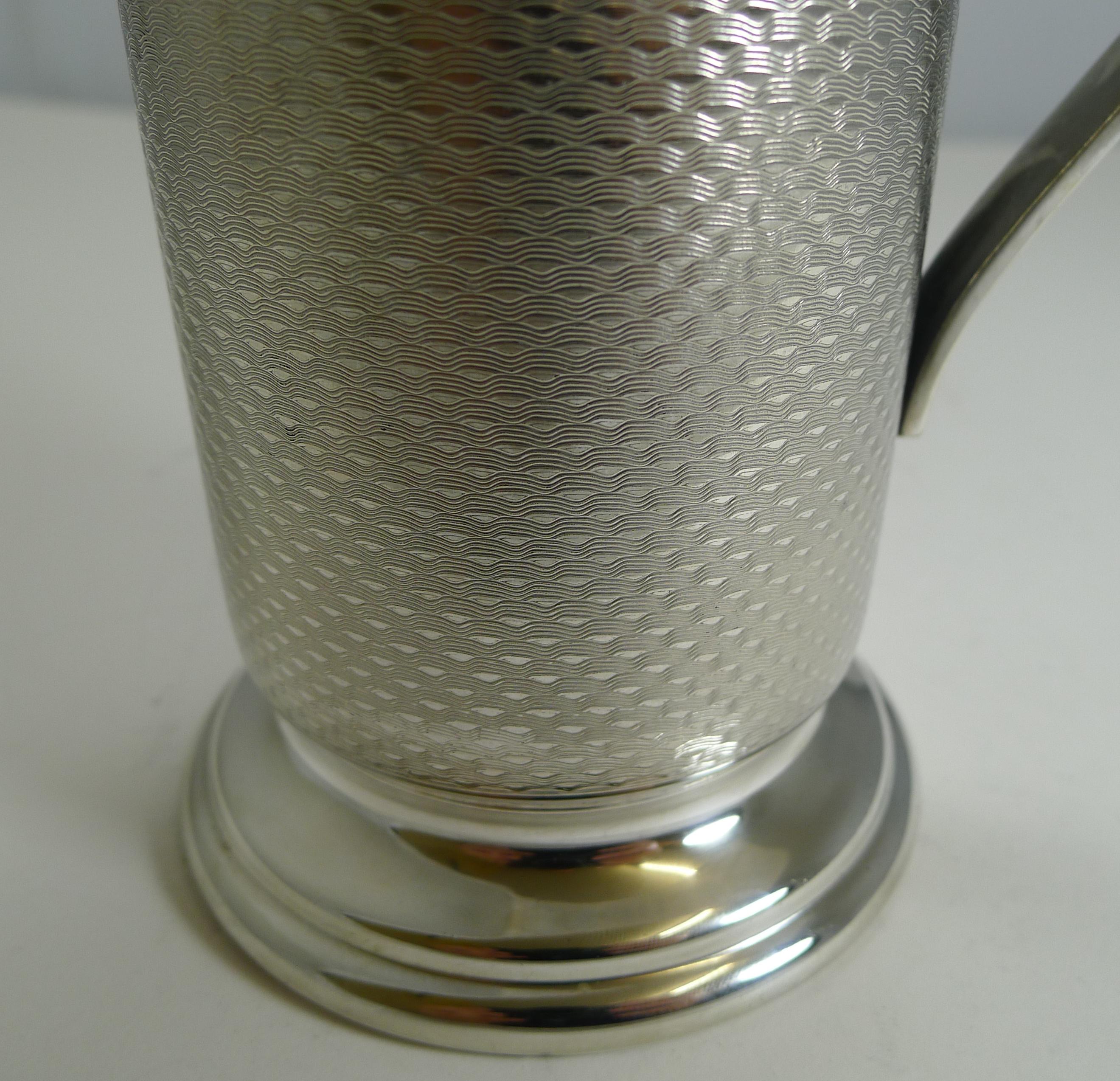 Englischer versilberter Cocktailmixer, um 1930 im Angebot 2