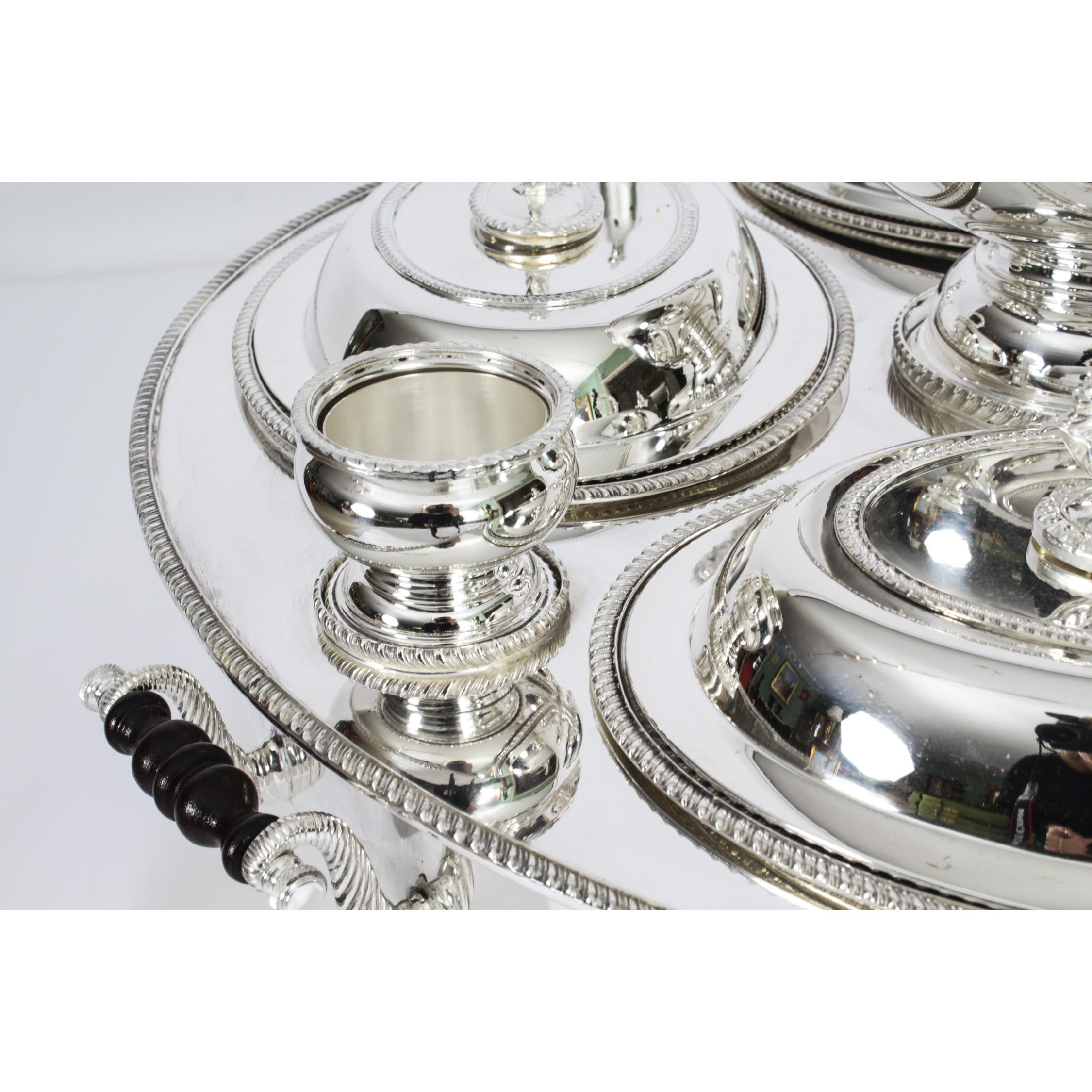 Vintage English Silver Plated Lazy Susan Serving Tray 20th C In Good Condition In London, GB