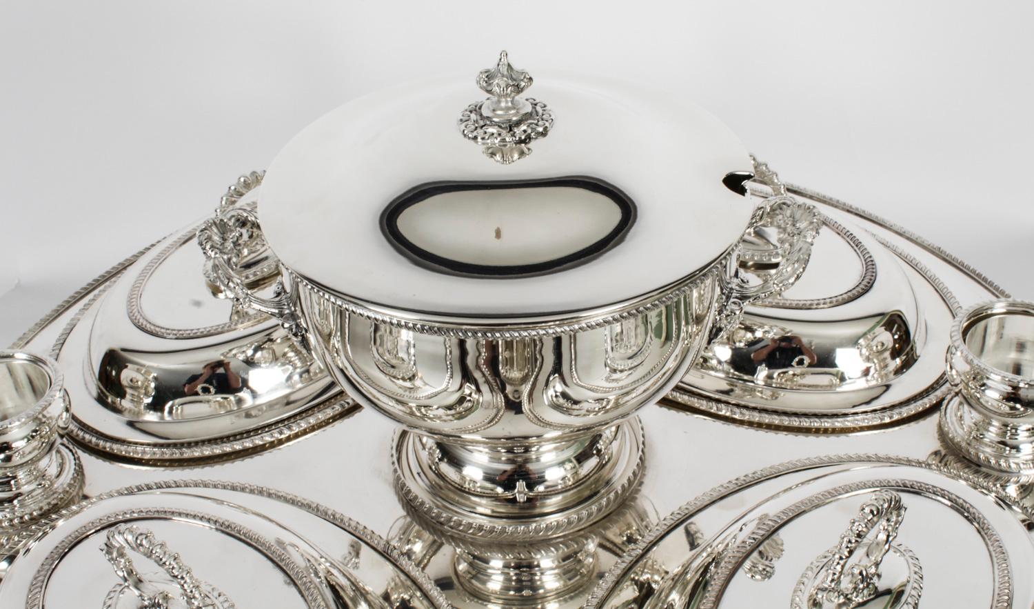 Vintage English Silver Plated Lazy Susan Serving Tray 20th C In Good Condition In London, GB