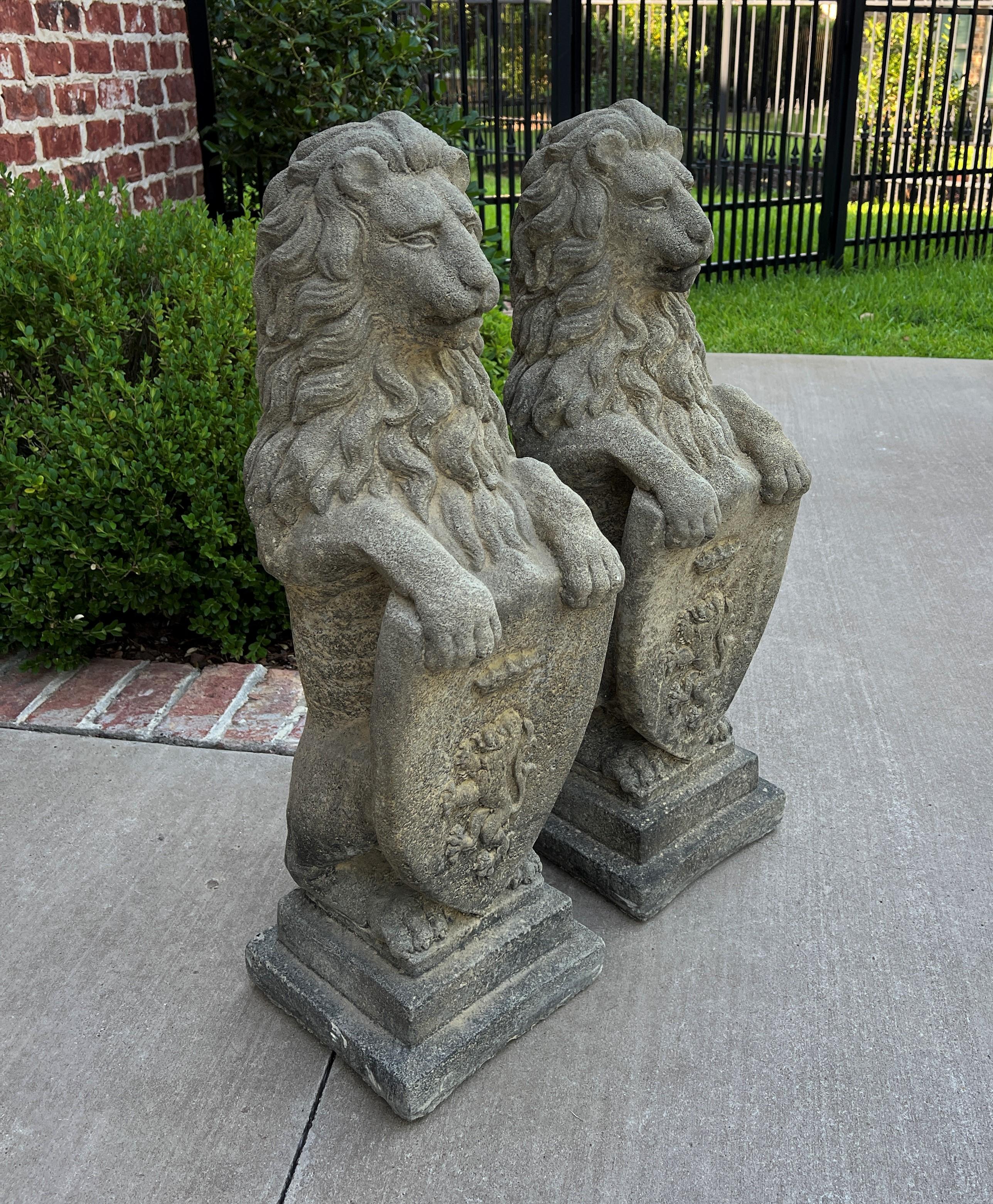 Vintage English Statues Garden Figures Lions Shield Cast Stone Pair #2 1