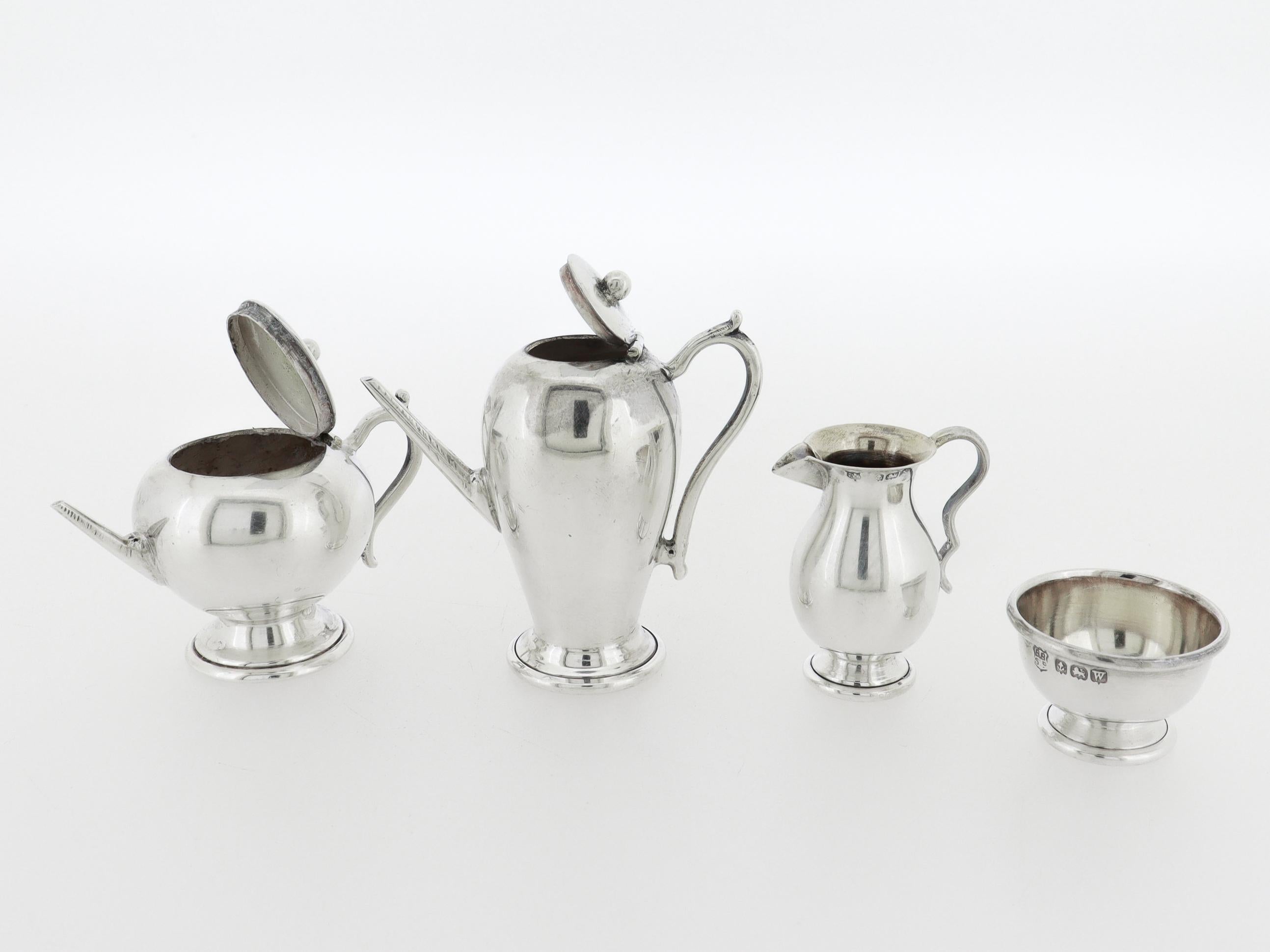 Set da tè in miniatura della casa delle bambole inglese vintage in argento sterling di Barker Brothers in vendita 6