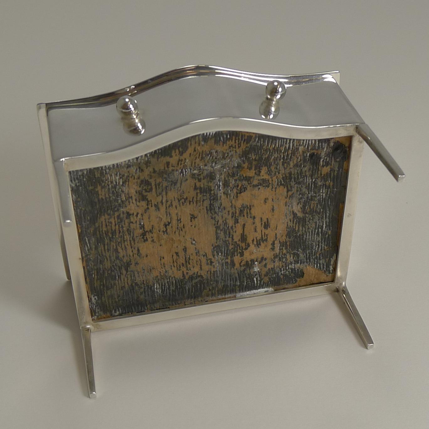 Vintage English Sterling Silver Jewelry / Ring Box in the Form of a Dresser For Sale 1