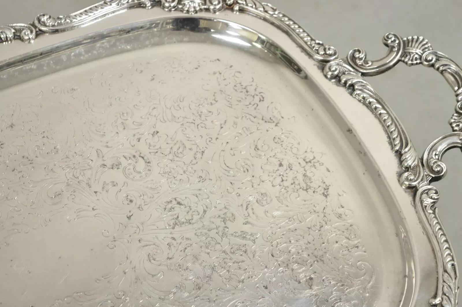 Vintage English Victorian BSC Silver Plater Twin Handle Serving Platter Tray In Good Condition For Sale In Philadelphia, PA