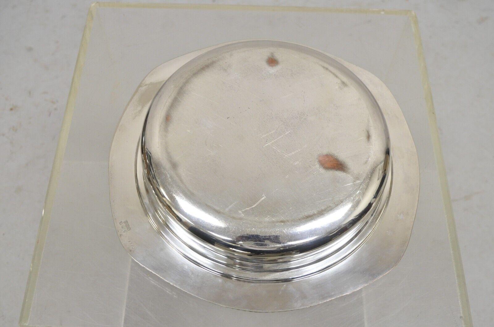 Vintage English Victorian EPC Silver Plated Lidded Dome Serving Platter Engraved For Sale 4