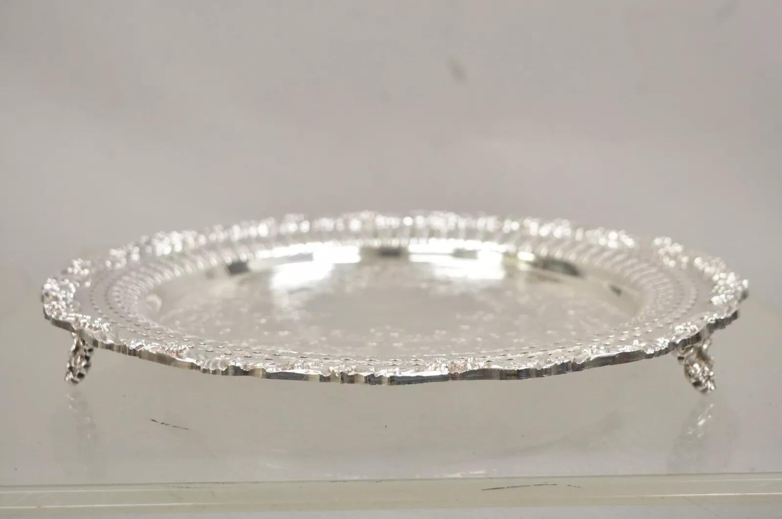 Bandeja redonda reticulada inglesa victoriana perforada de 12,5 pulg. en venta 4