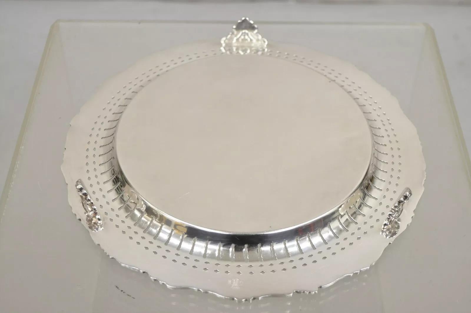Bandeja redonda reticulada inglesa victoriana perforada de 12,5 pulg. en venta 1