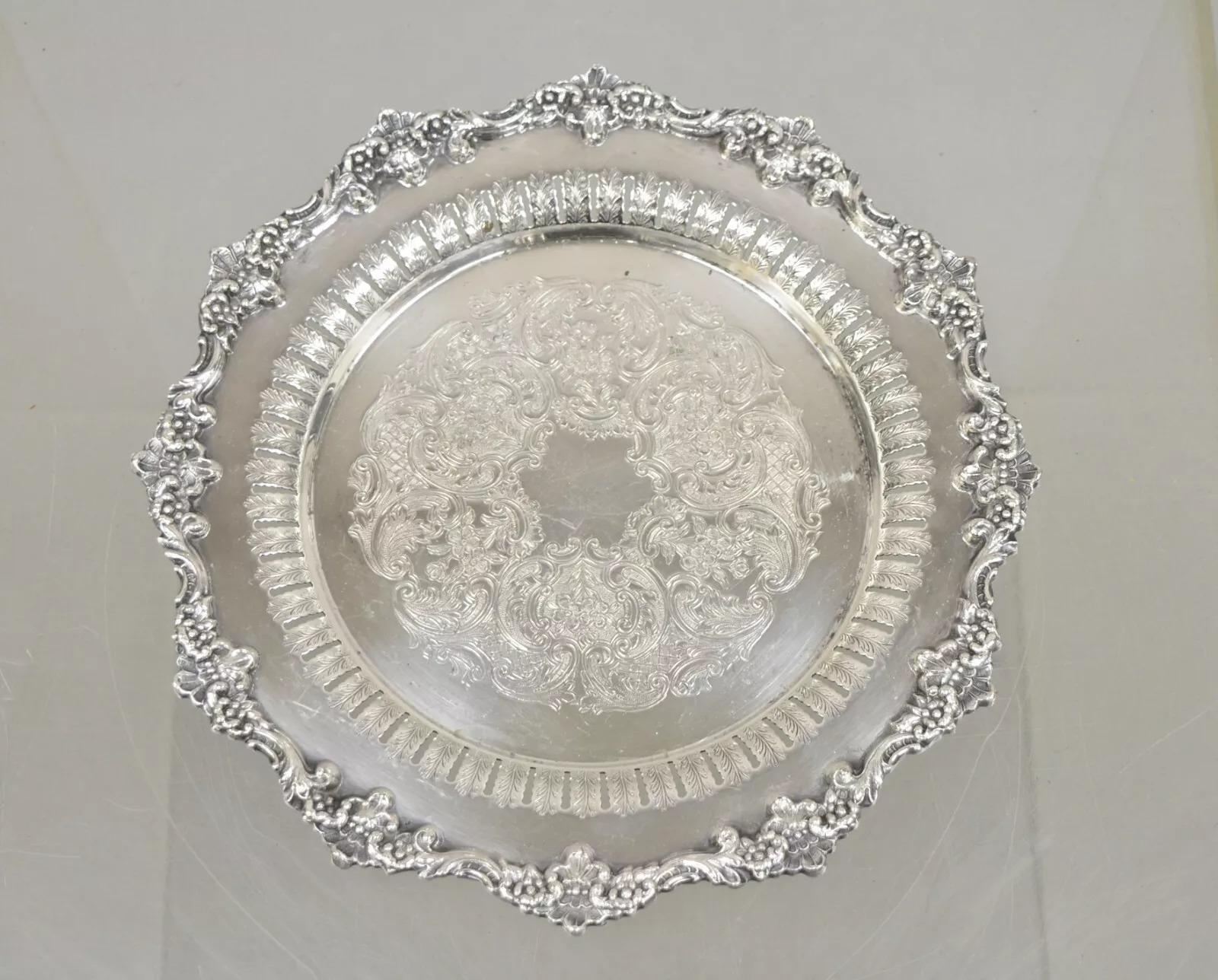 Vintage English Victorian Reticulated Silver Plated Round Footed Serving Tray. Circa Mitte des 20. Jahrhunderts. Abmessungen: 1