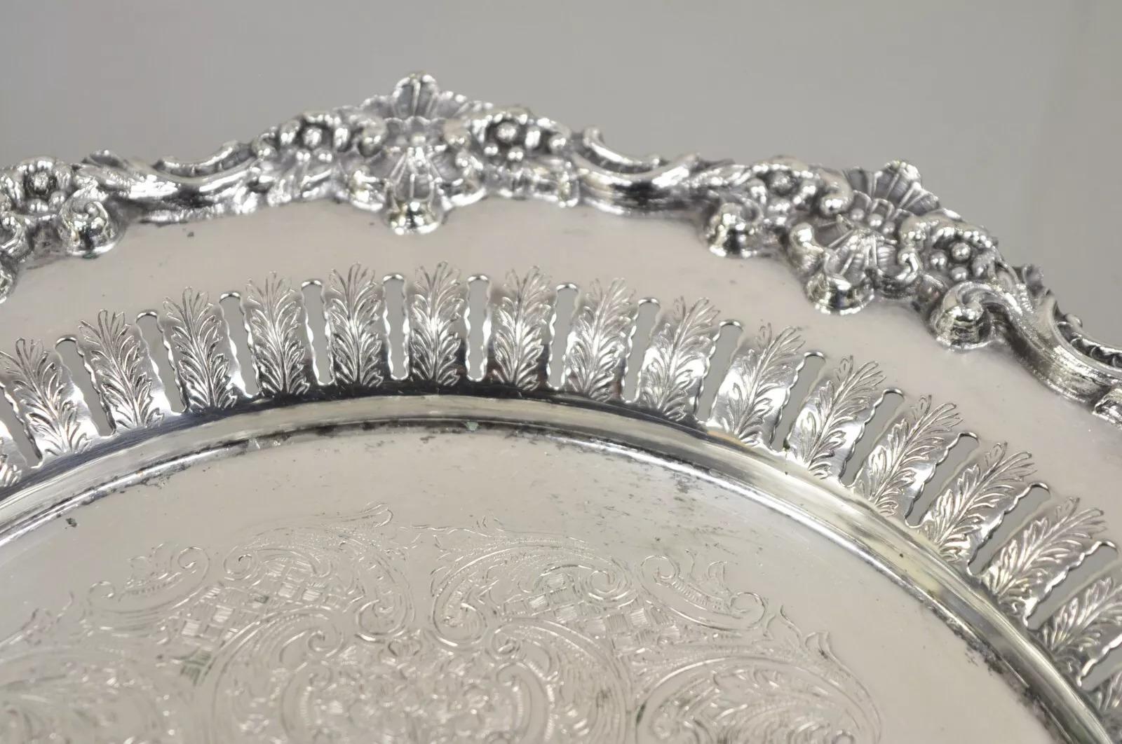Vintage English Victorian Reticulated Silver Plated Round Footed Serviertablett (Versilberung) im Angebot