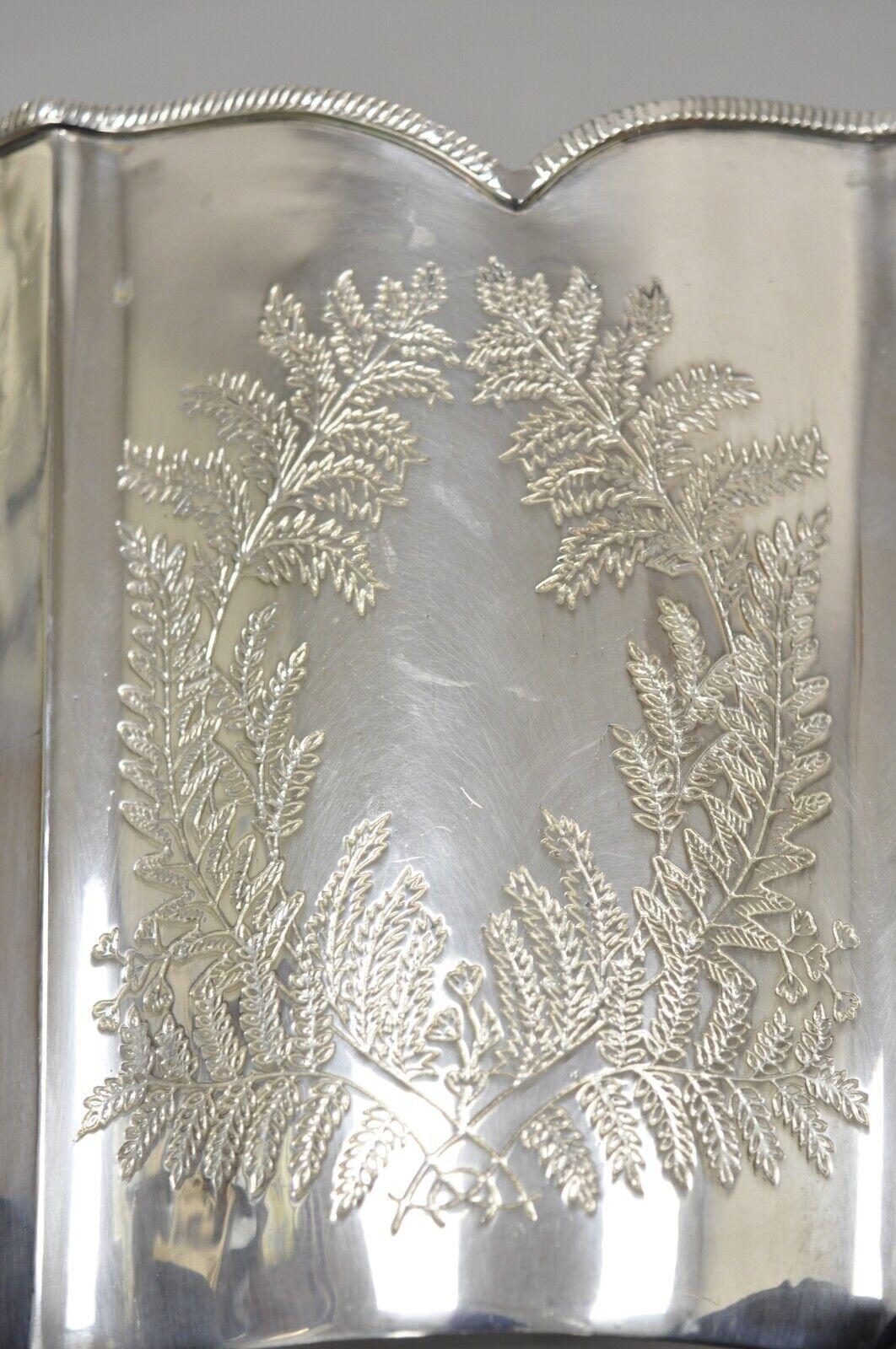 Victorien Seau à glace à champagne cannelé en métal argenté de style victorien anglais en vente