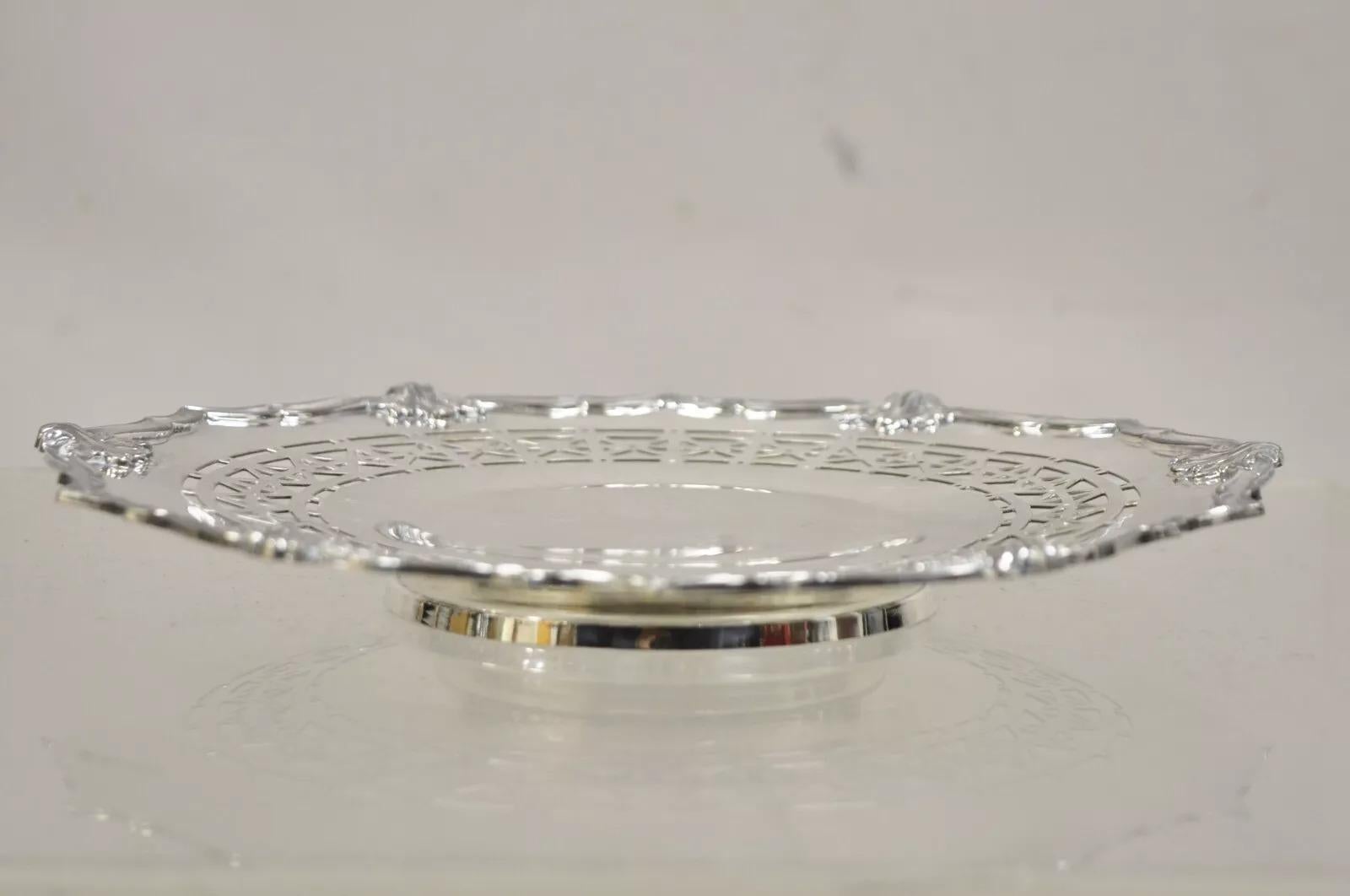 Bandeja vintage inglesa victoriana plateada con pie redondo perforado para servir Victoriano en venta
