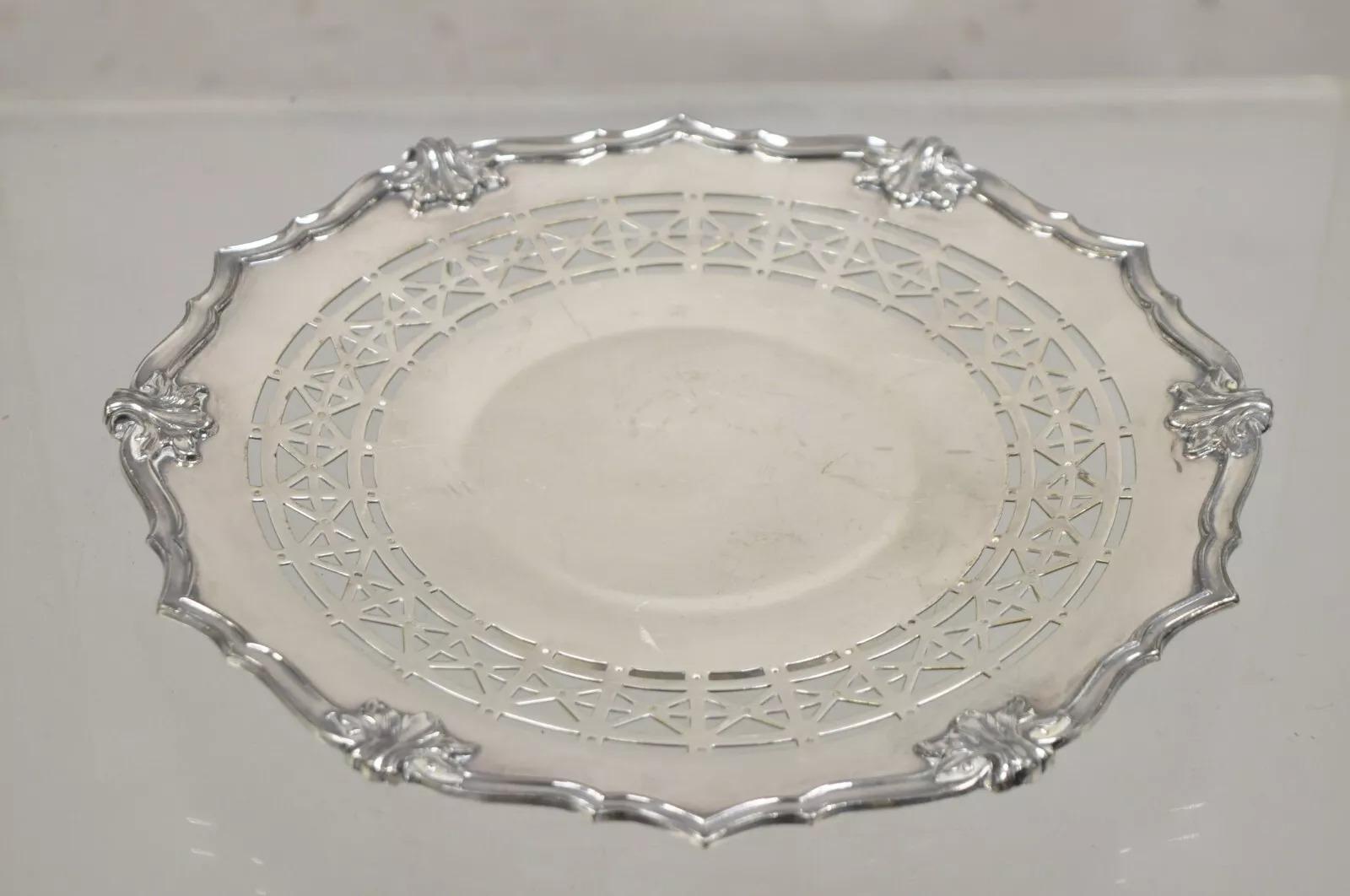 Bandeja vintage inglesa victoriana plateada con pie redondo perforado para servir en venta 2