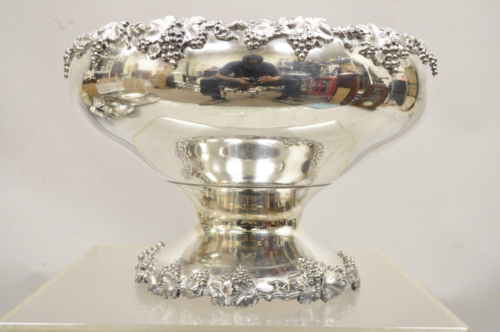 Vintage English Victorian Silver Plated Grapevine Pedestal Base Punch Bowl For Sale 5