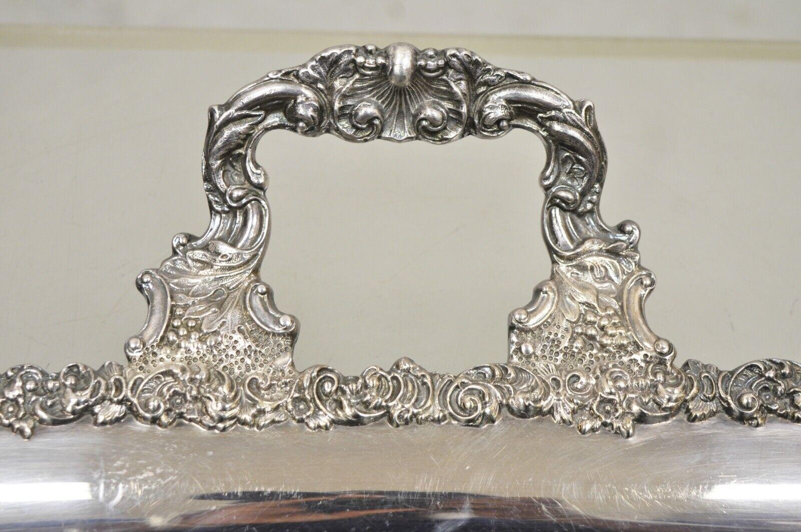 Vintage English Victorian Silver Plated Ornate Twin Handle Serving Platter Tray In Good Condition For Sale In Philadelphia, PA