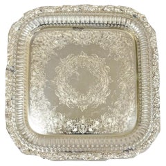 Bandeja de servir cuadrada reticulada chapada en plata victoriana inglesa vintage