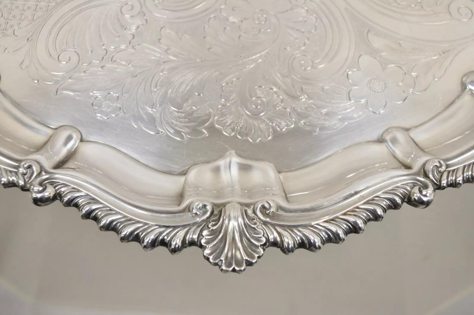 Vintage English Victorian Silver Plated Round Scalloped Serving Platter Tray Bon état - En vente à Philadelphia, PA
