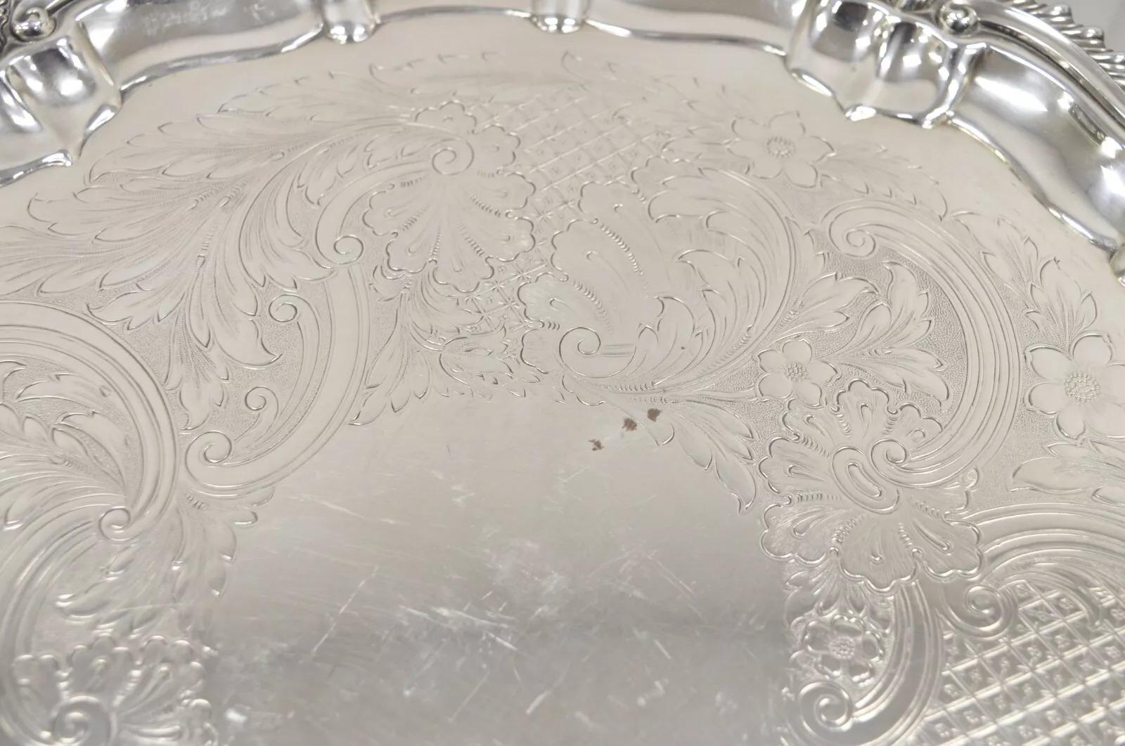 Vintage English Victorian Silver Plated Round Scalloped Serving Platter Tray en vente 1