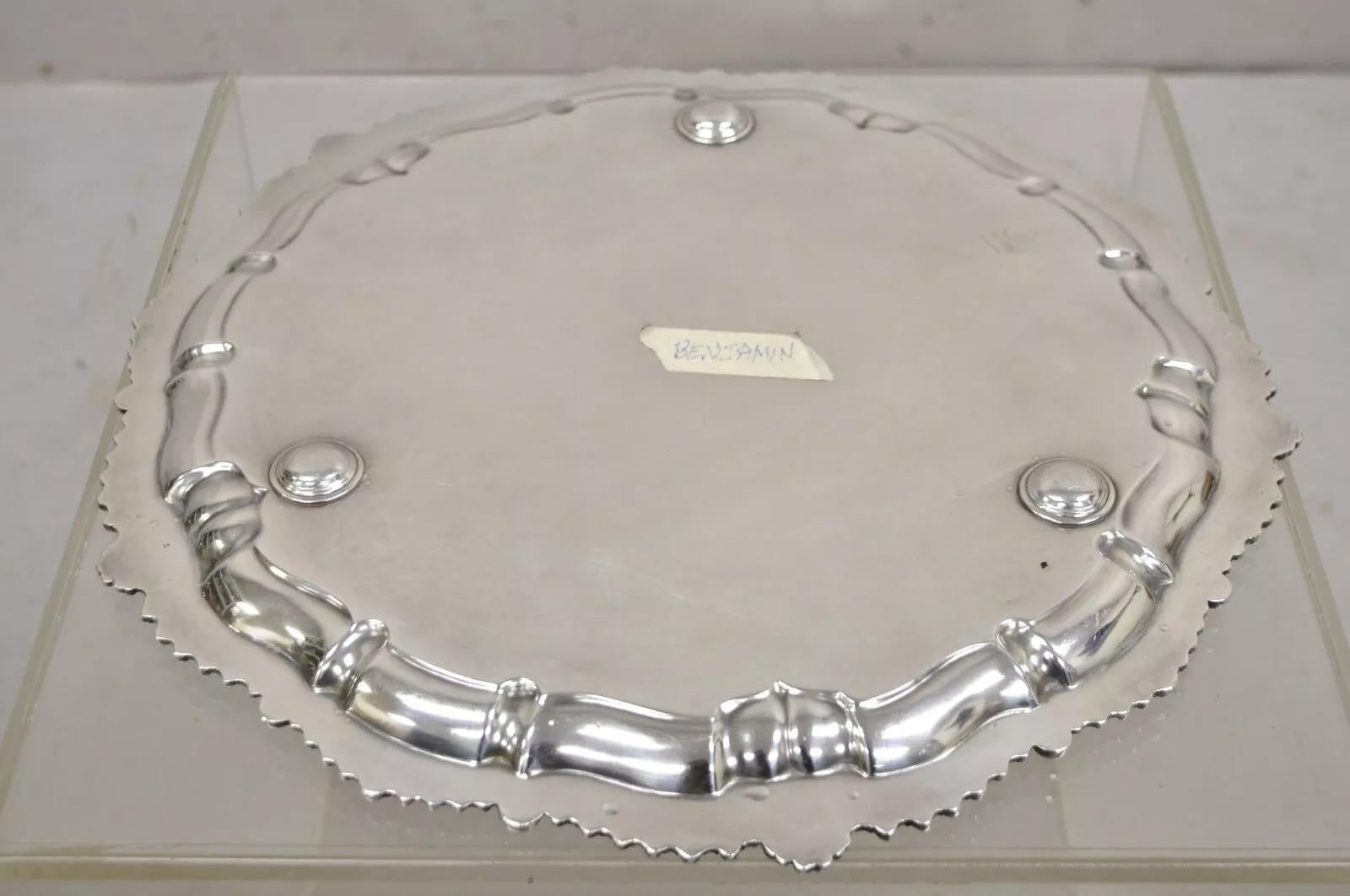 Vintage English Victorian Silver Plated Round Scalloped Serving Platter Tray en vente 2