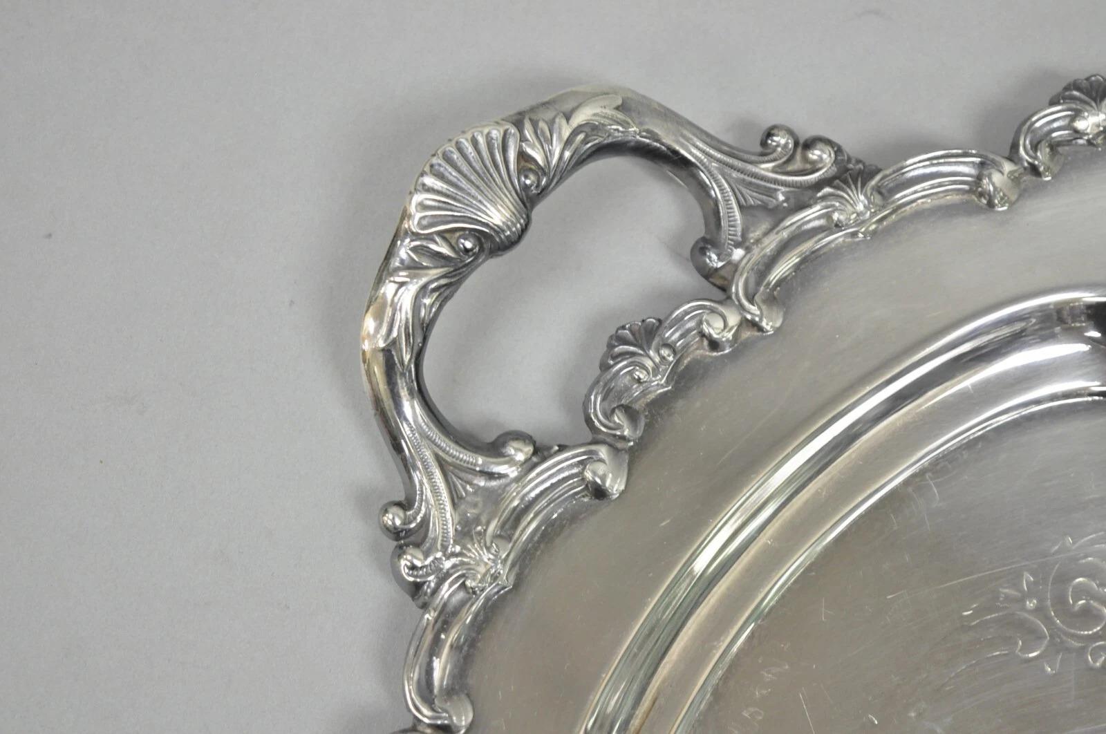 Vintage English Victorian Silver Plated Round Serving Platter Bar Tablett w Griffe im Angebot 4