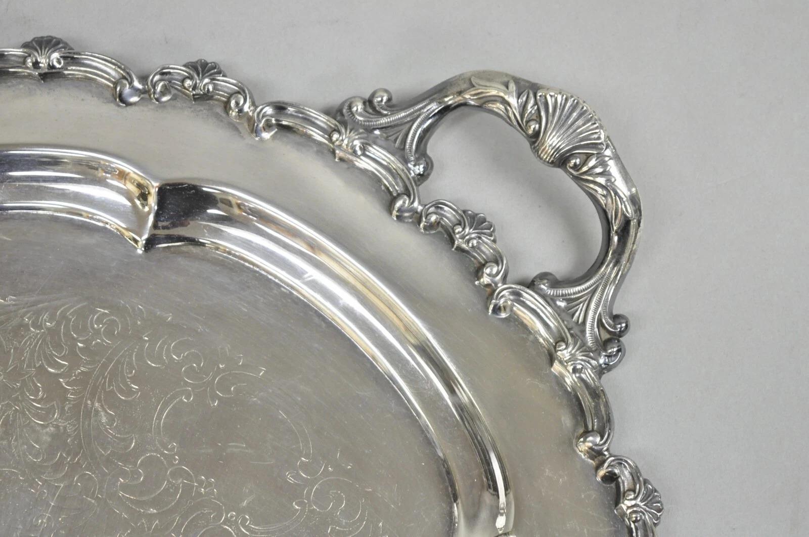Vintage English Victorian Silver Plated Round Serving Platter Bar Tablett w Griffe im Angebot 2