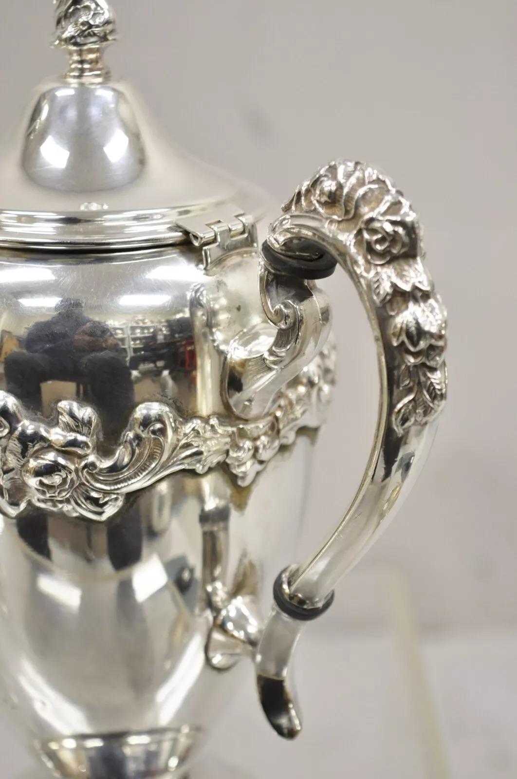 Plaqué argent Service à thé anglais victorien vintage en métal argenté avec bouilloire basculante - 6 pièces en vente
